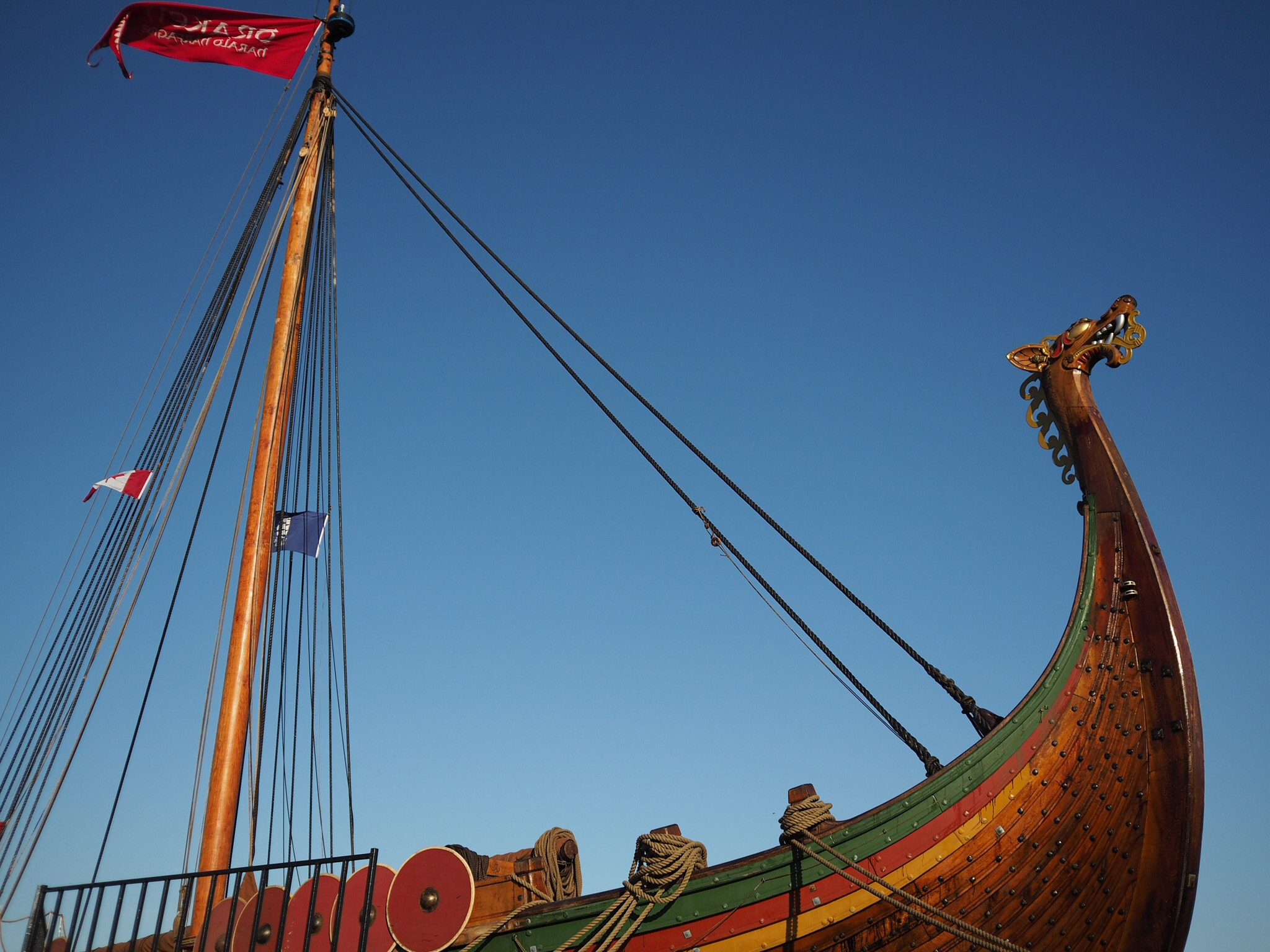 Olympus Air A01 sample photo. The draken harald hårfagre at the 2016 toronto redpath waterfront festival photography