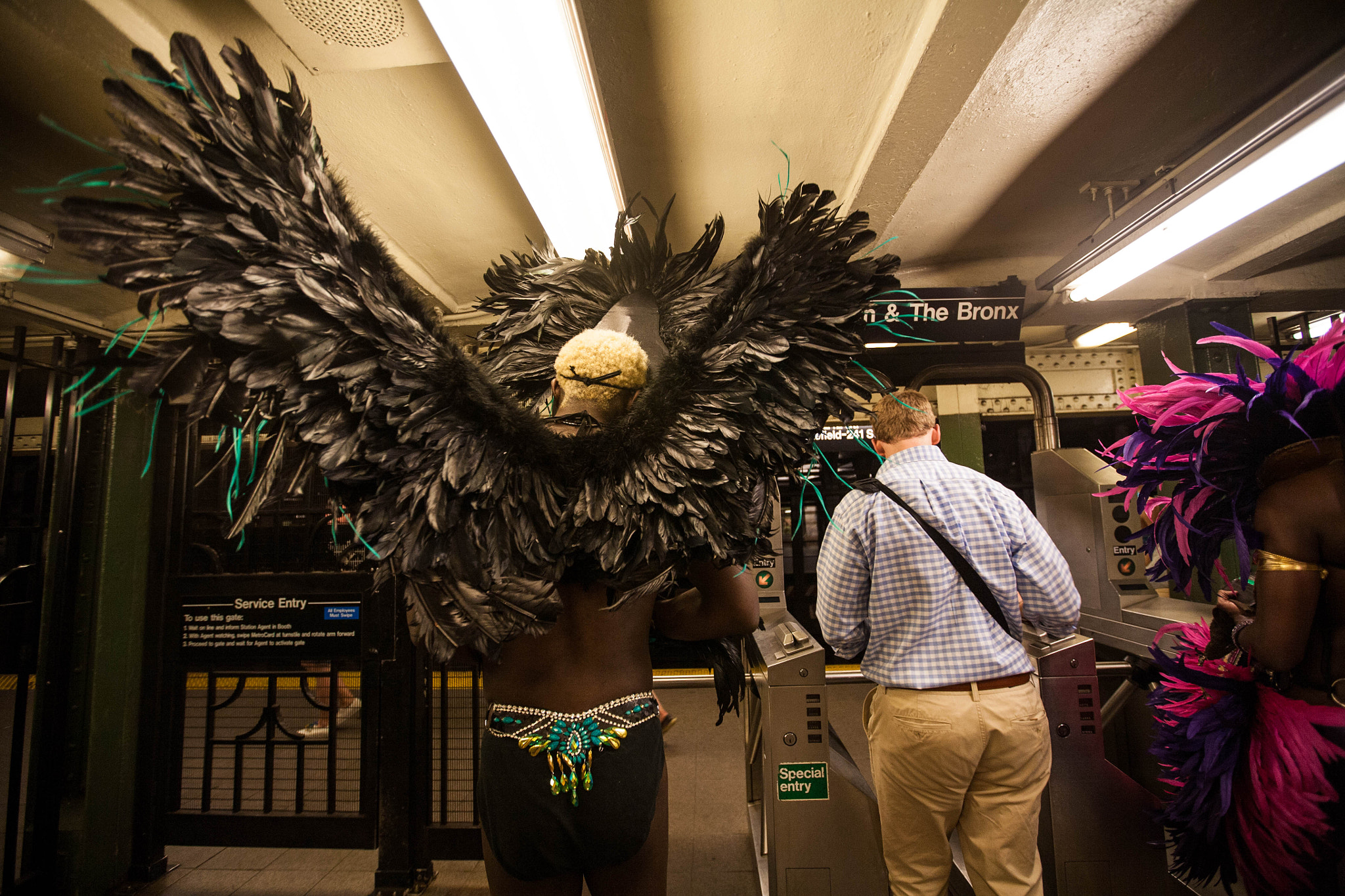 Canon EF 16-35mm F2.8L II USM sample photo. Even angels have a metro card photography