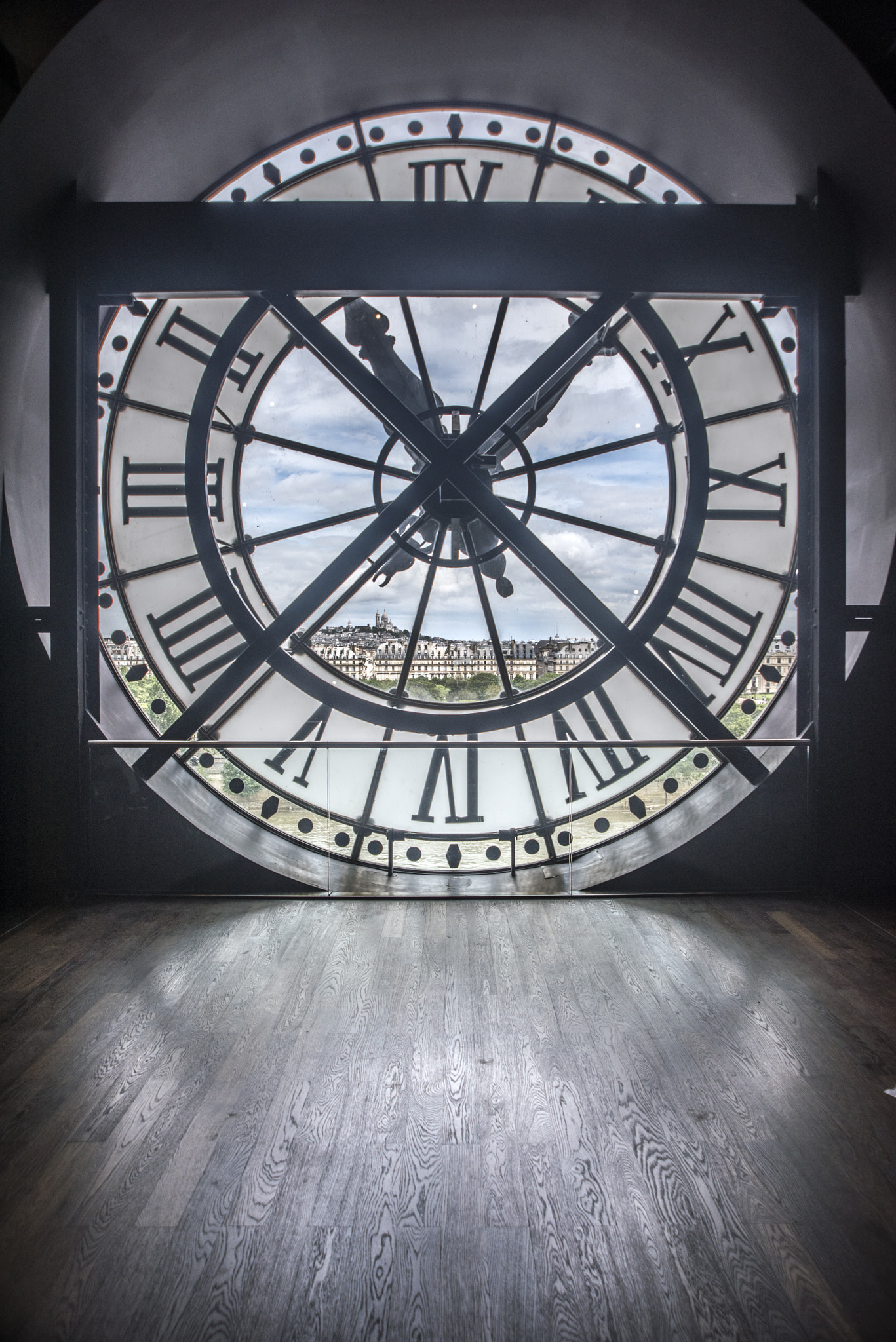 AF Zoom-Nikkor 24-120mm f/3.5-5.6D IF sample photo. Montmartre through the d'orsay window photography