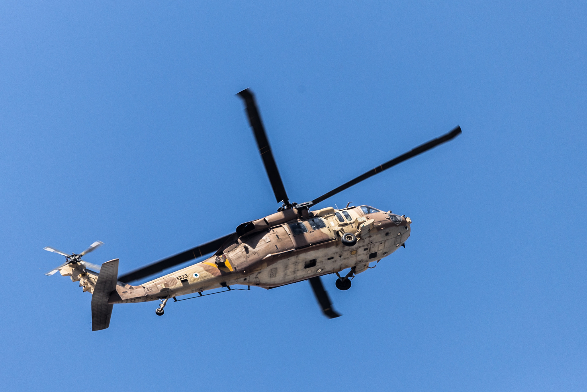 Sigma 150-600mm F5-6.3 DG OS HSM | C sample photo. Uh-60 blackhawk photography