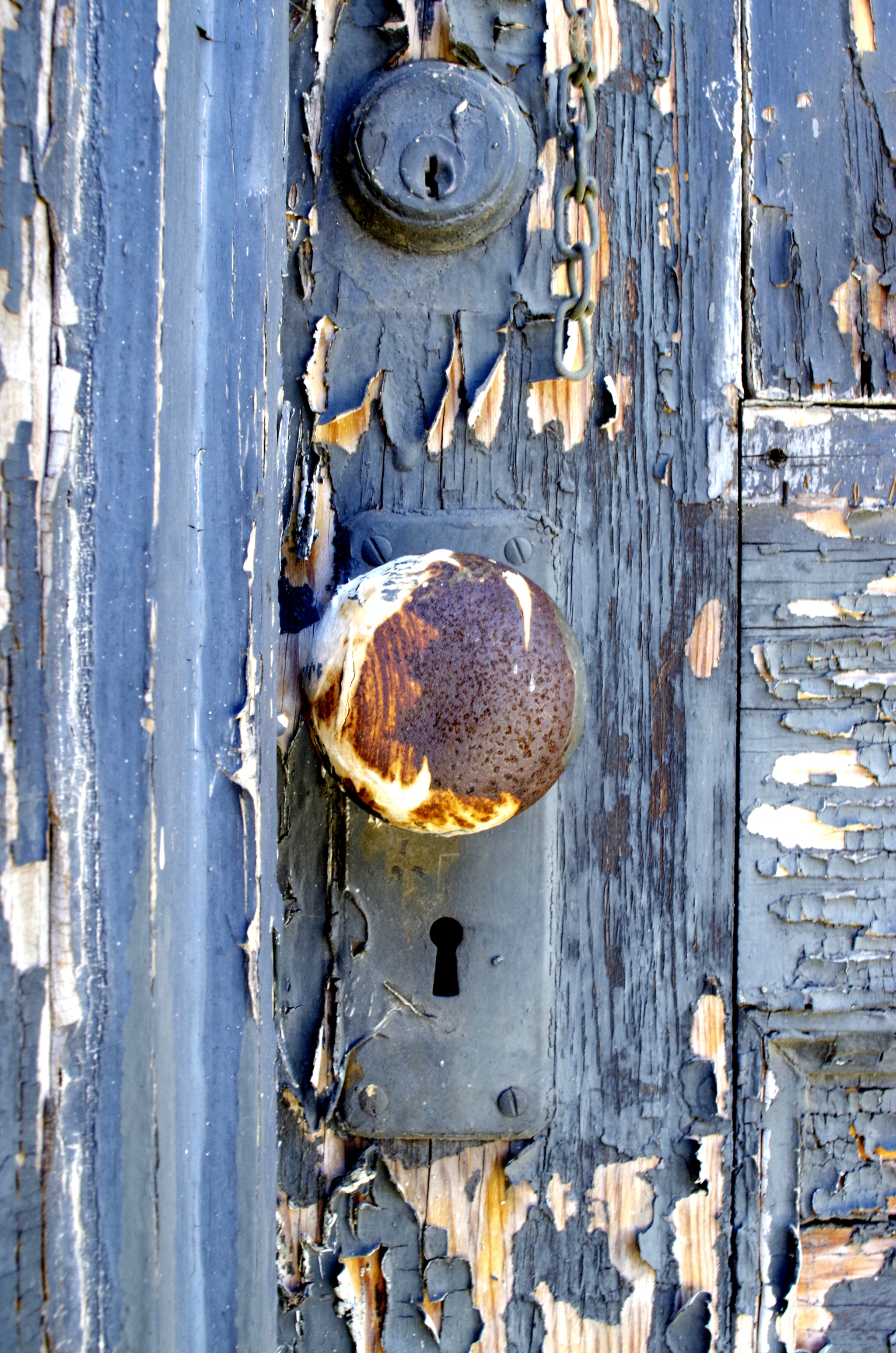 Pentax K-30 + A Series Lens sample photo. Locked out photography