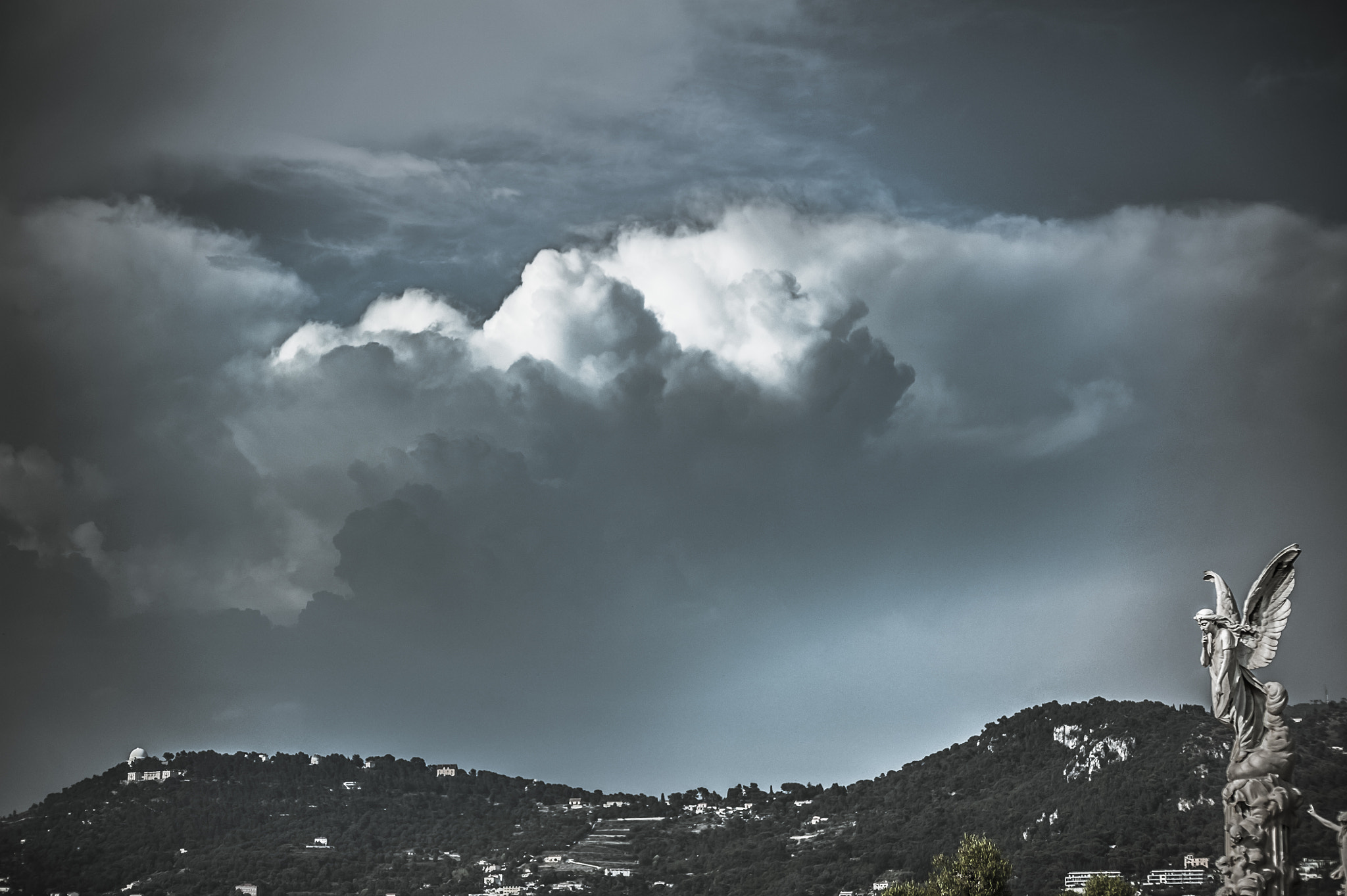 Nikon D700 + AF Nikkor 70-210mm f/4-5.6D sample photo. Riding the heavens photography