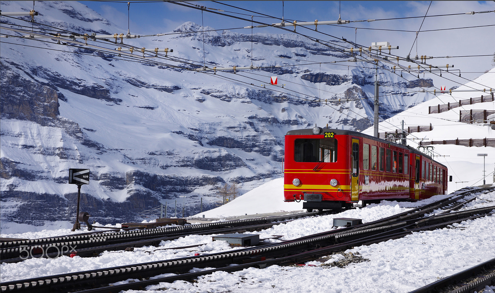 Pentax K-5 II sample photo. Train to the top of euro photography