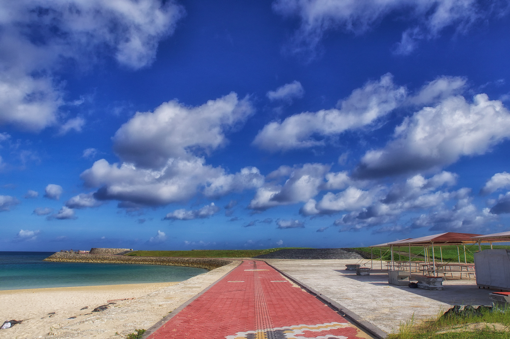 Panasonic Lumix DMC-GH3 + OLYMPUS DIGITAL 12-60mm Lens sample photo. Okinawa ginowan tropical beach photography