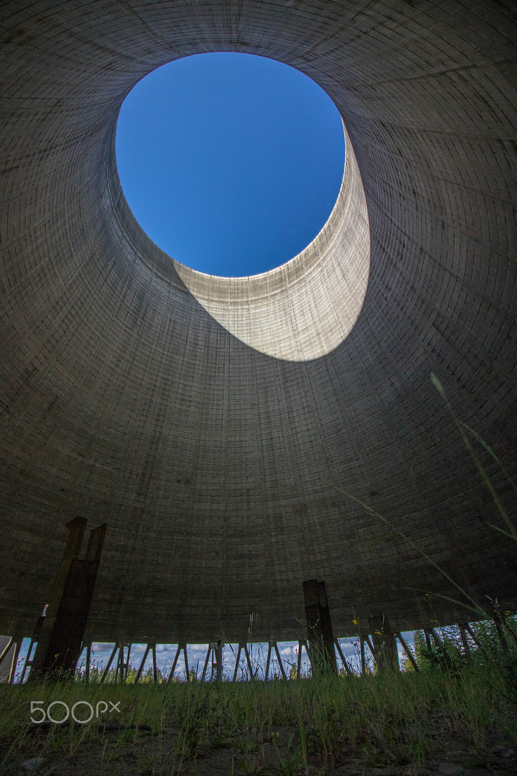 Canon EOS 750D (EOS Rebel T6i / EOS Kiss X8i) sample photo. Satsop abandoned nuclear power plant photography