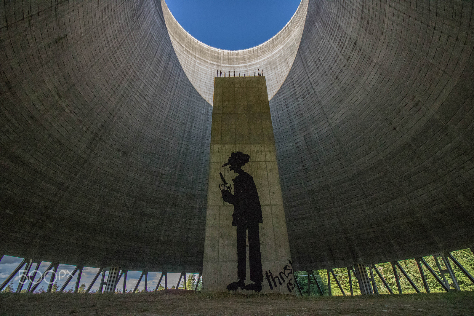 Canon EOS 750D (EOS Rebel T6i / EOS Kiss X8i) sample photo. Satsop abandoned nuclear power plant photography