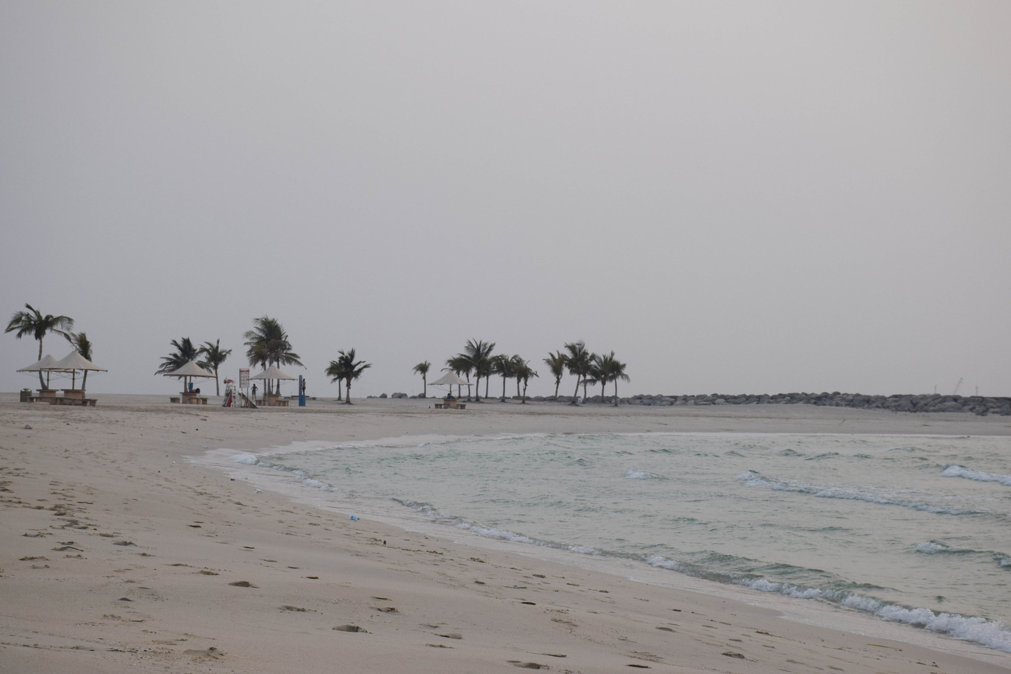 AF Zoom-Nikkor 75-300mm f/4.5-5.6 sample photo. Mamzar beach photography