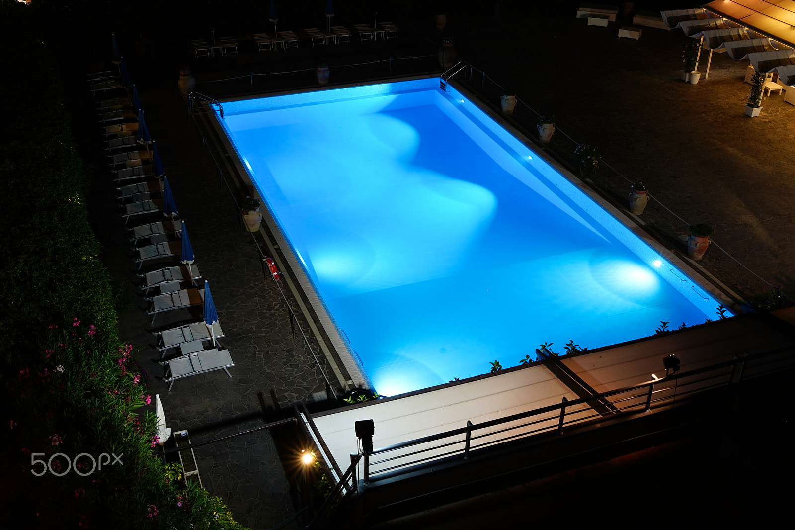 Sony Vario-Sonnar T* 16-35mm F2.8 ZA SSM sample photo. () photography