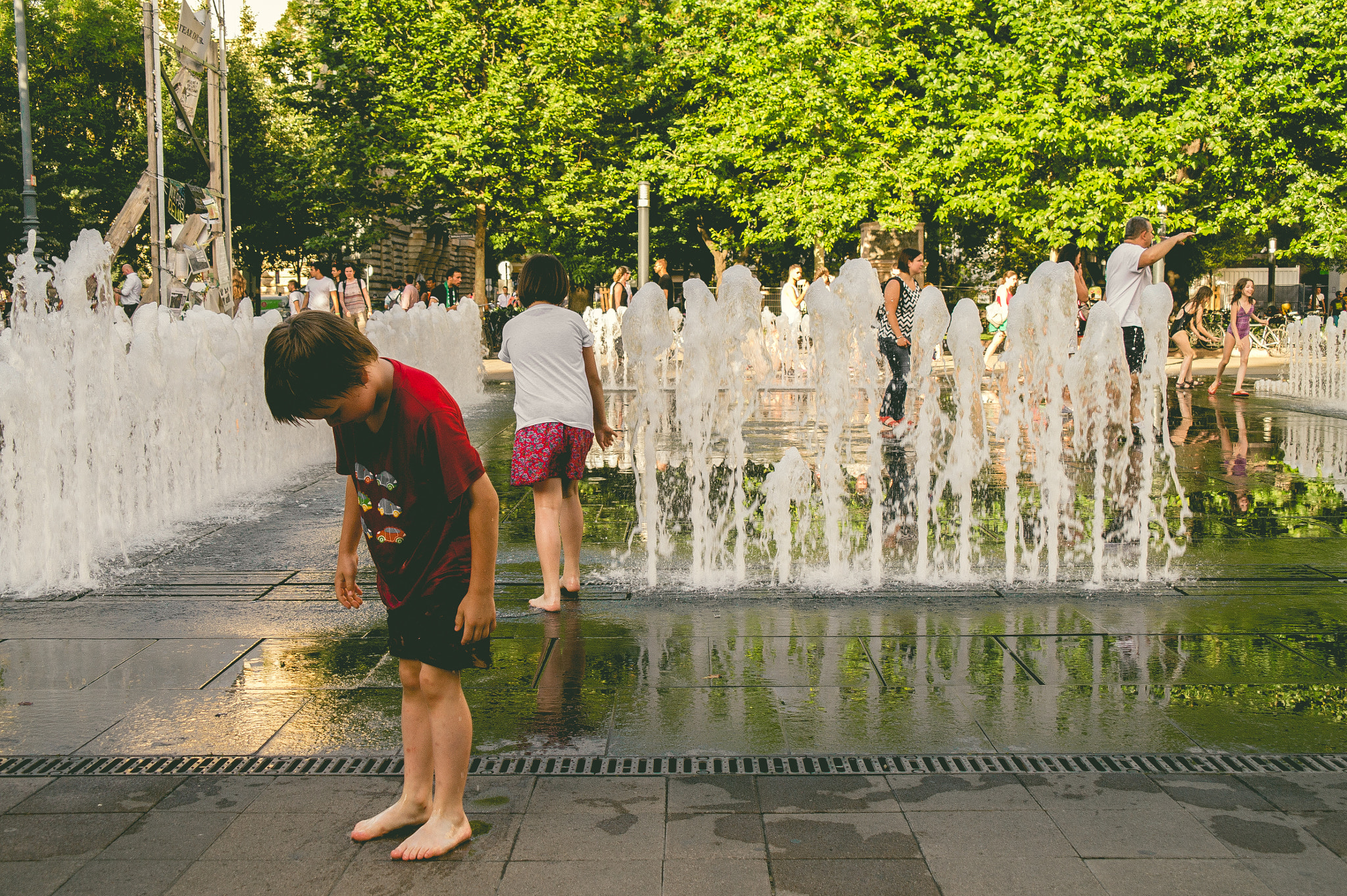 Samsung NX10 sample photo. On the streets of budapest photography