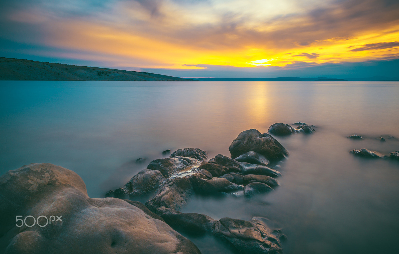 Nikon D800 + Nikon AF Nikkor 24mm F2.8D sample photo. Sunset on the rocks photography