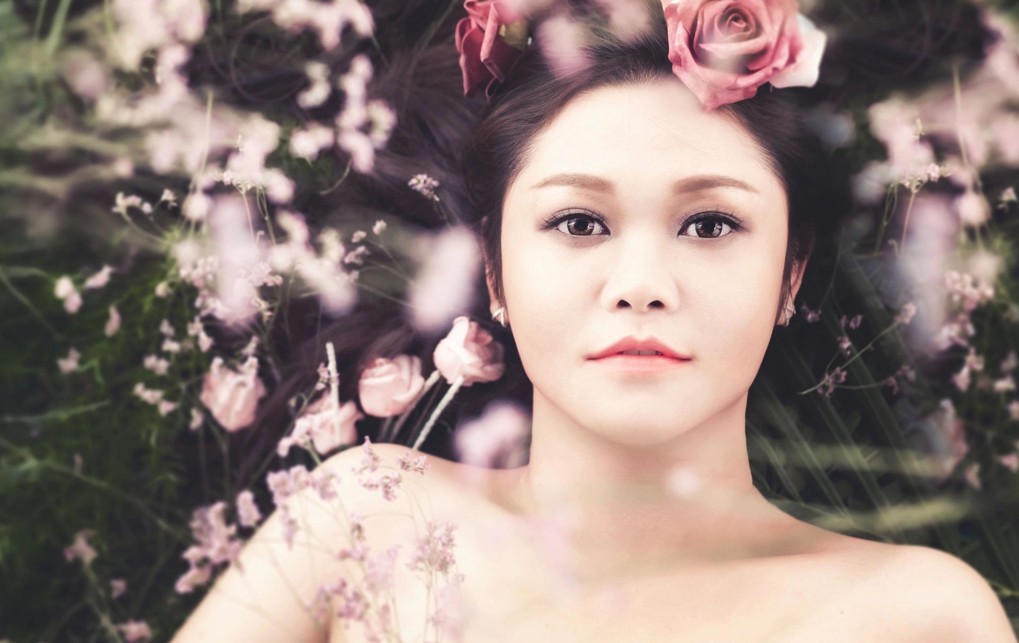 Canon EOS-1Ds Mark III sample photo. Light pink girl photography