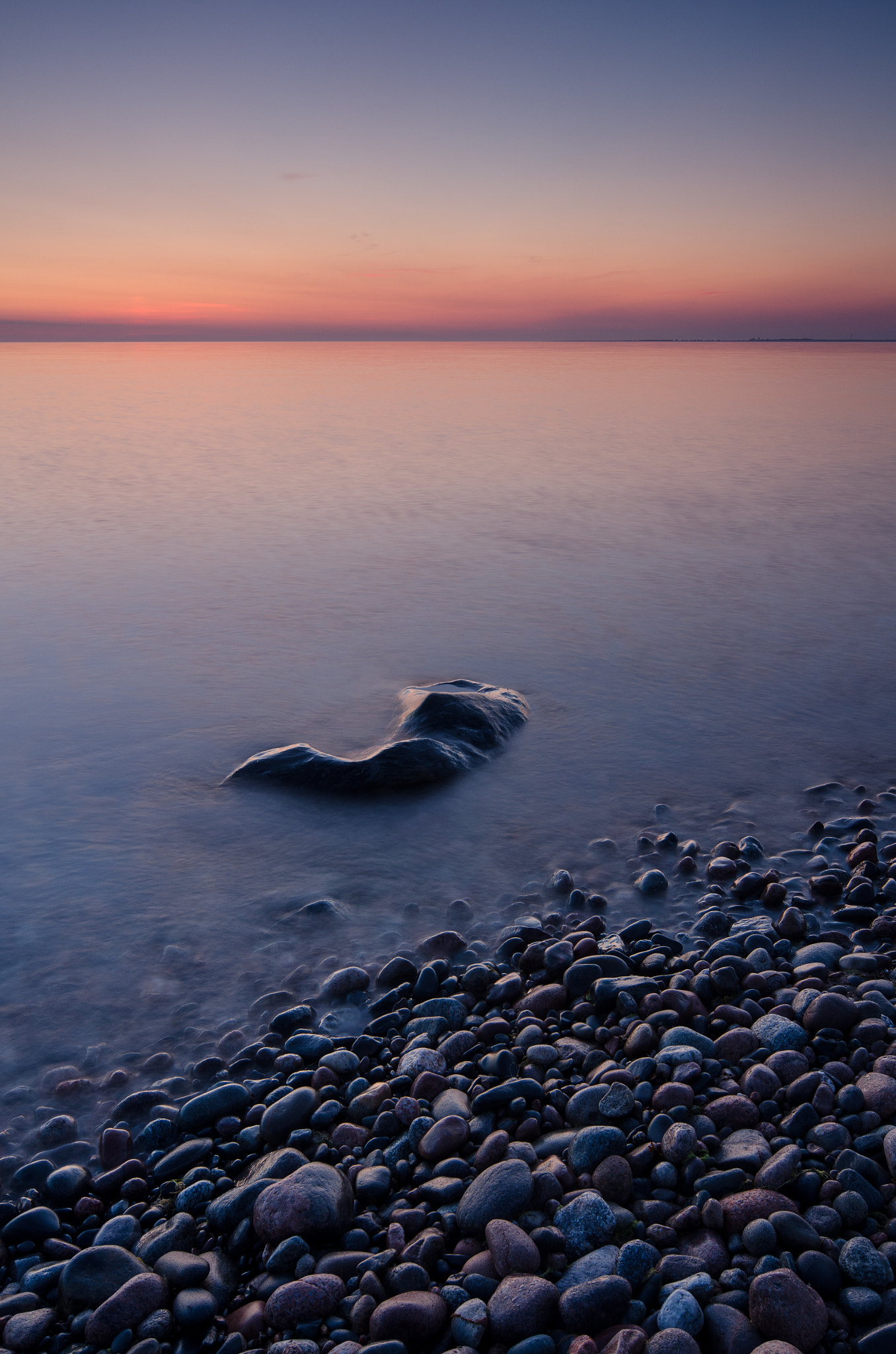 Nikon D7000 + Sigma 12-24mm F4.5-5.6 EX DG Aspherical HSM sample photo. The first summer night photography