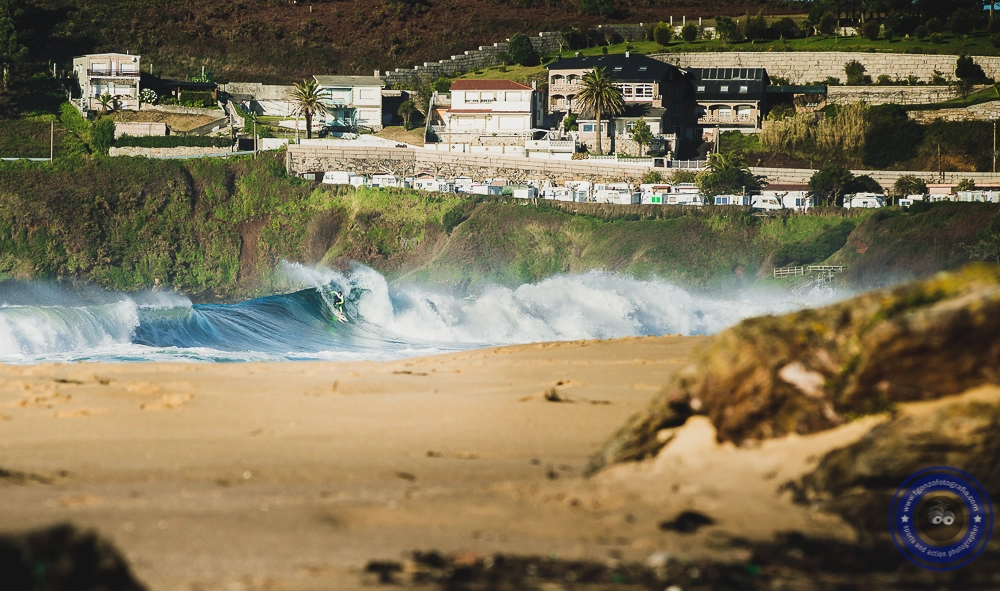 Nikon AF-Nikkor 80-200mm F2.8D ED sample photo. Last wave before lunch! montalvo beach. photography
