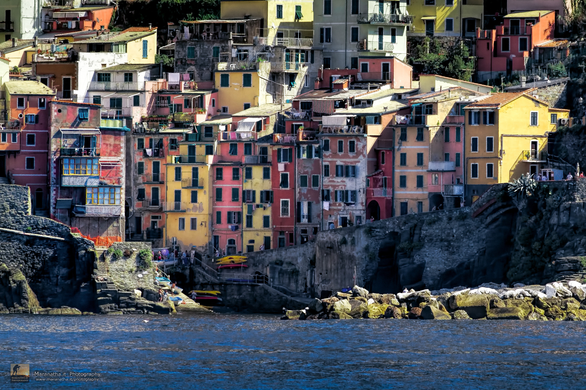 Canon EF 28-300mm F3.5-5.6L IS USM sample photo. Riomaggiore - cinque terre photography