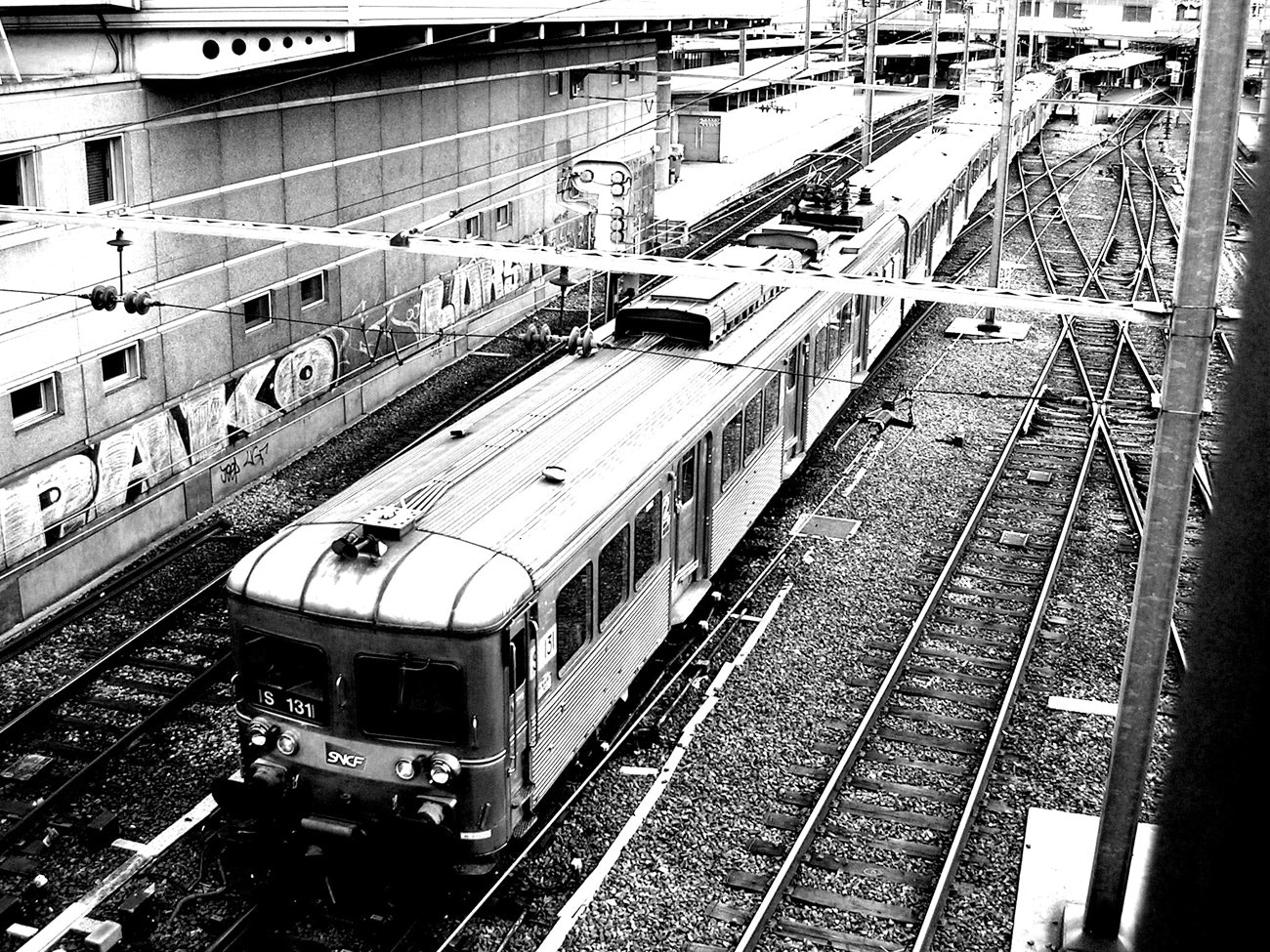 Nikon E3200 sample photo. Paris train spotting adrien wira photography