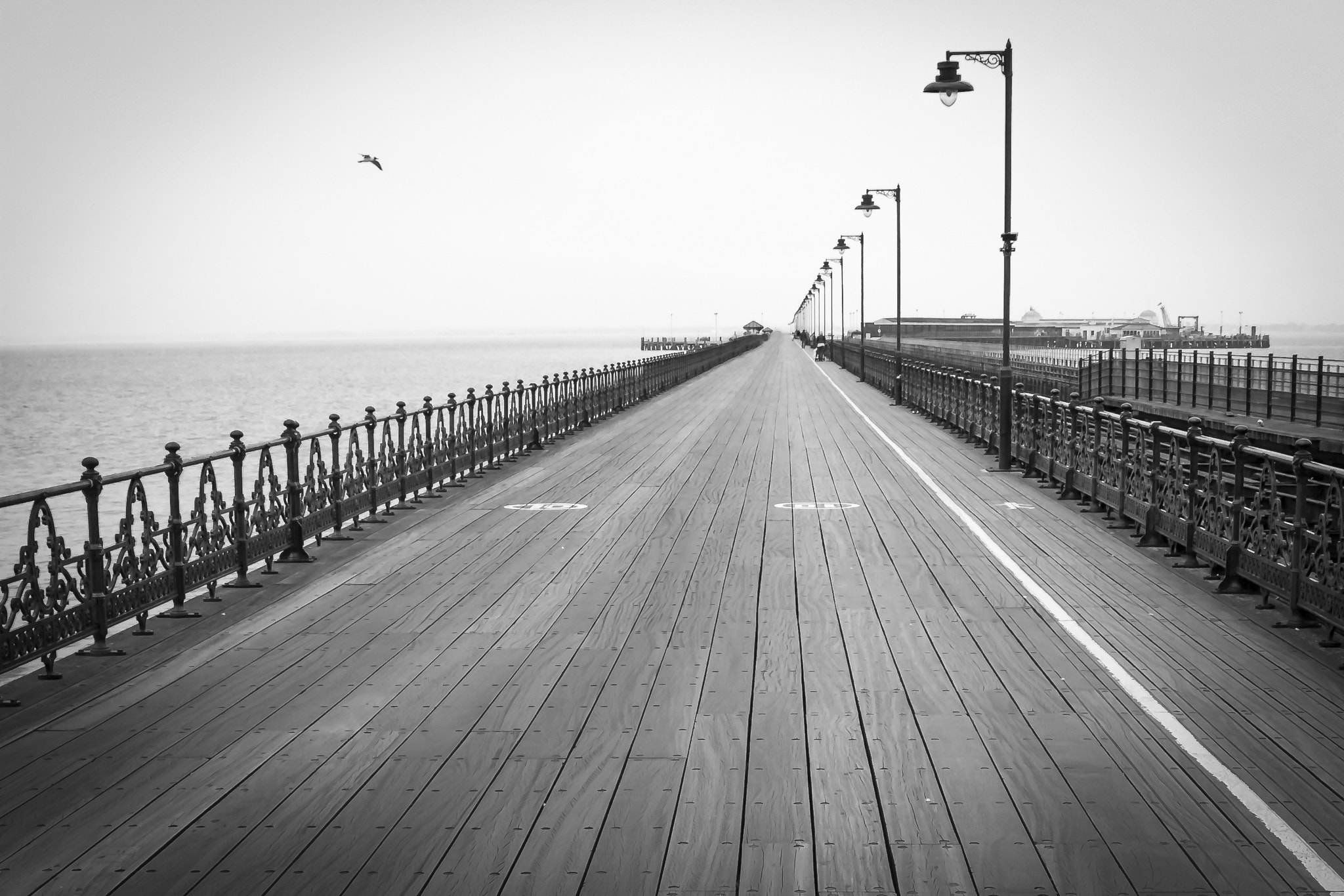 Sony Alpha DSLR-A350 + 24-70mm F2.8-2.8 SSM sample photo. Cowes jetty, isle of wight uk photography