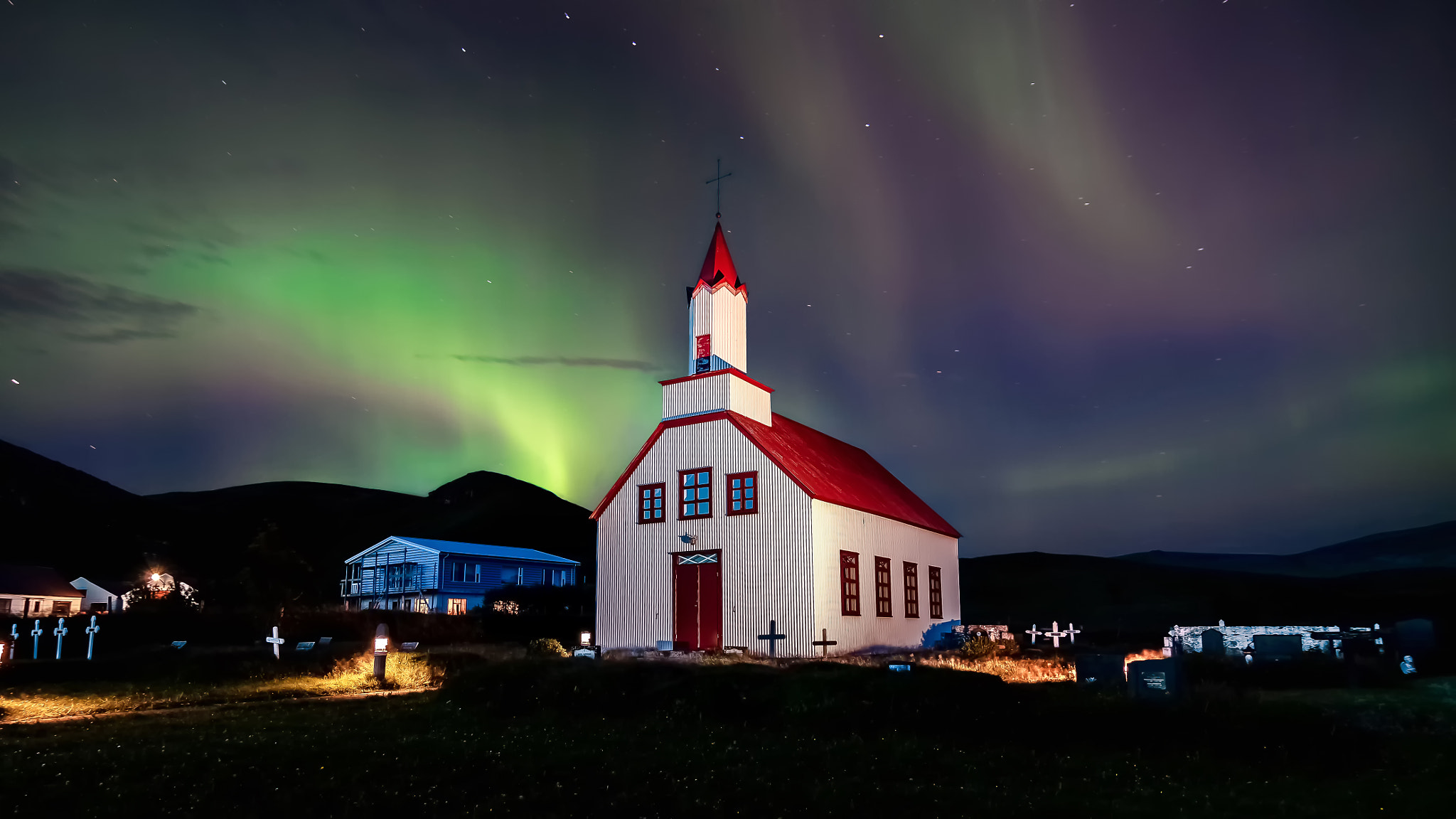 Tokina AT-X Pro 12-24mm F4 (IF) DX sample photo. Aurora kirkja photography