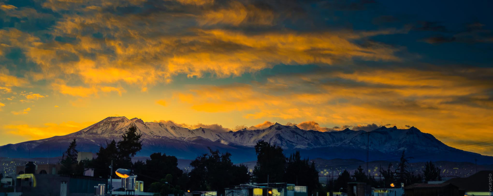 AF Zoom-Nikkor 35-70mm f/3.3-4.5 sample photo. Amanecer photography