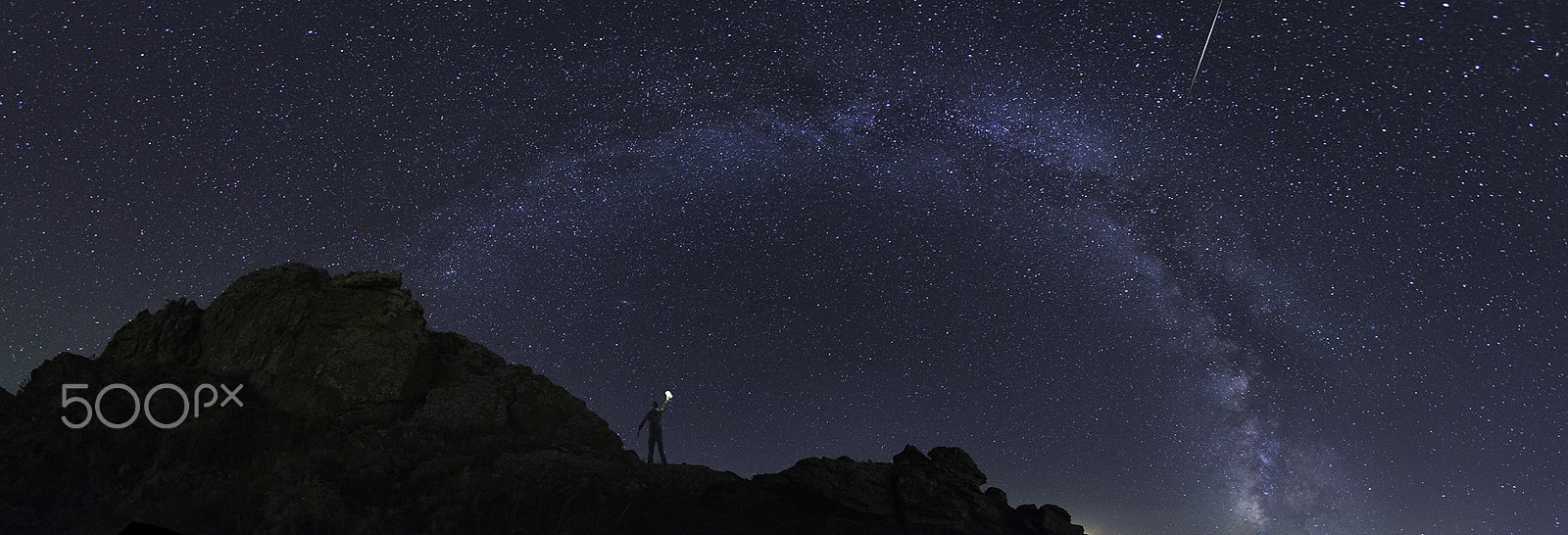Canon EF 14mm F2.8L II USM sample photo. Night photography