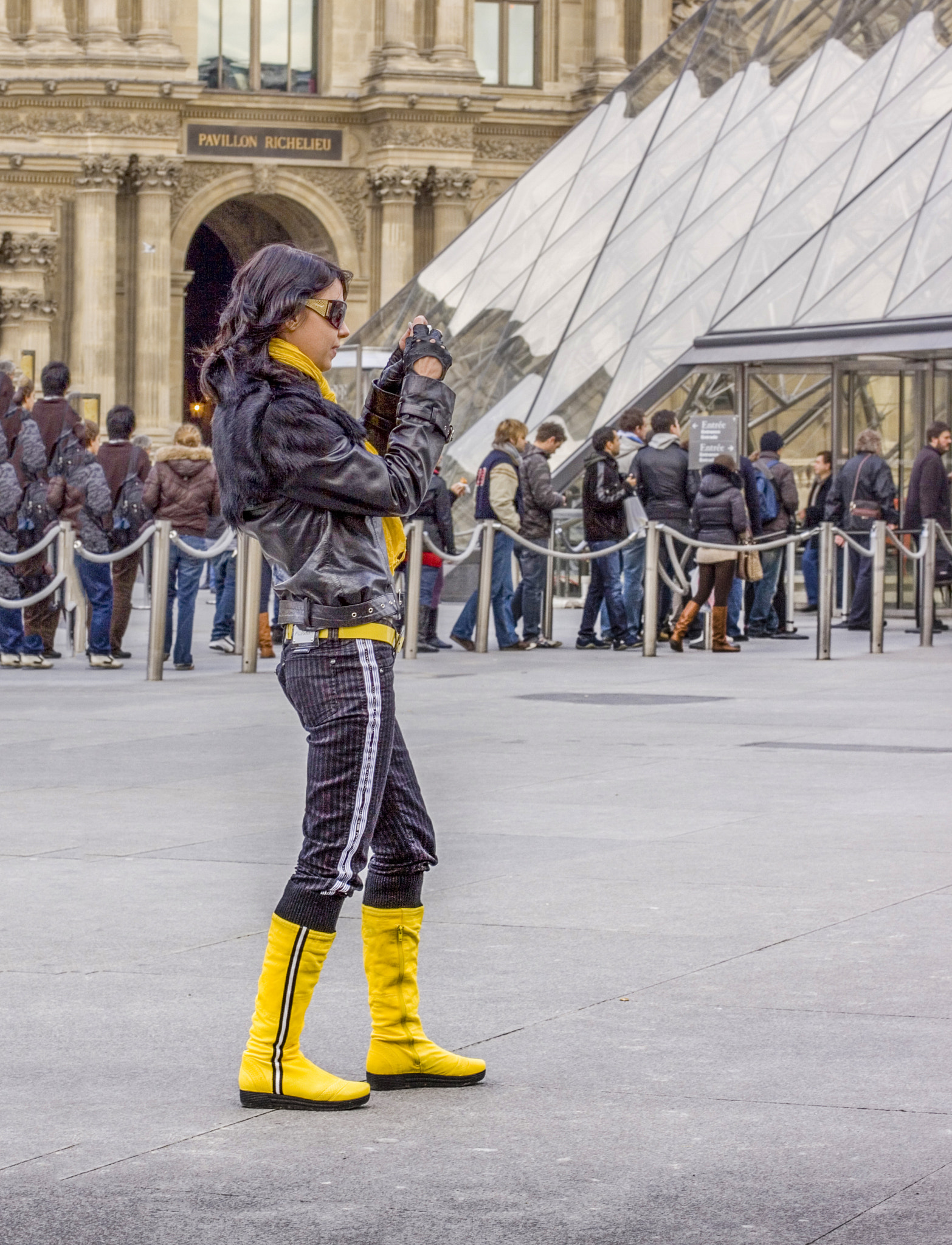 Canon EOS 50D + Canon EF 50mm F1.4 USM sample photo. Paris photography