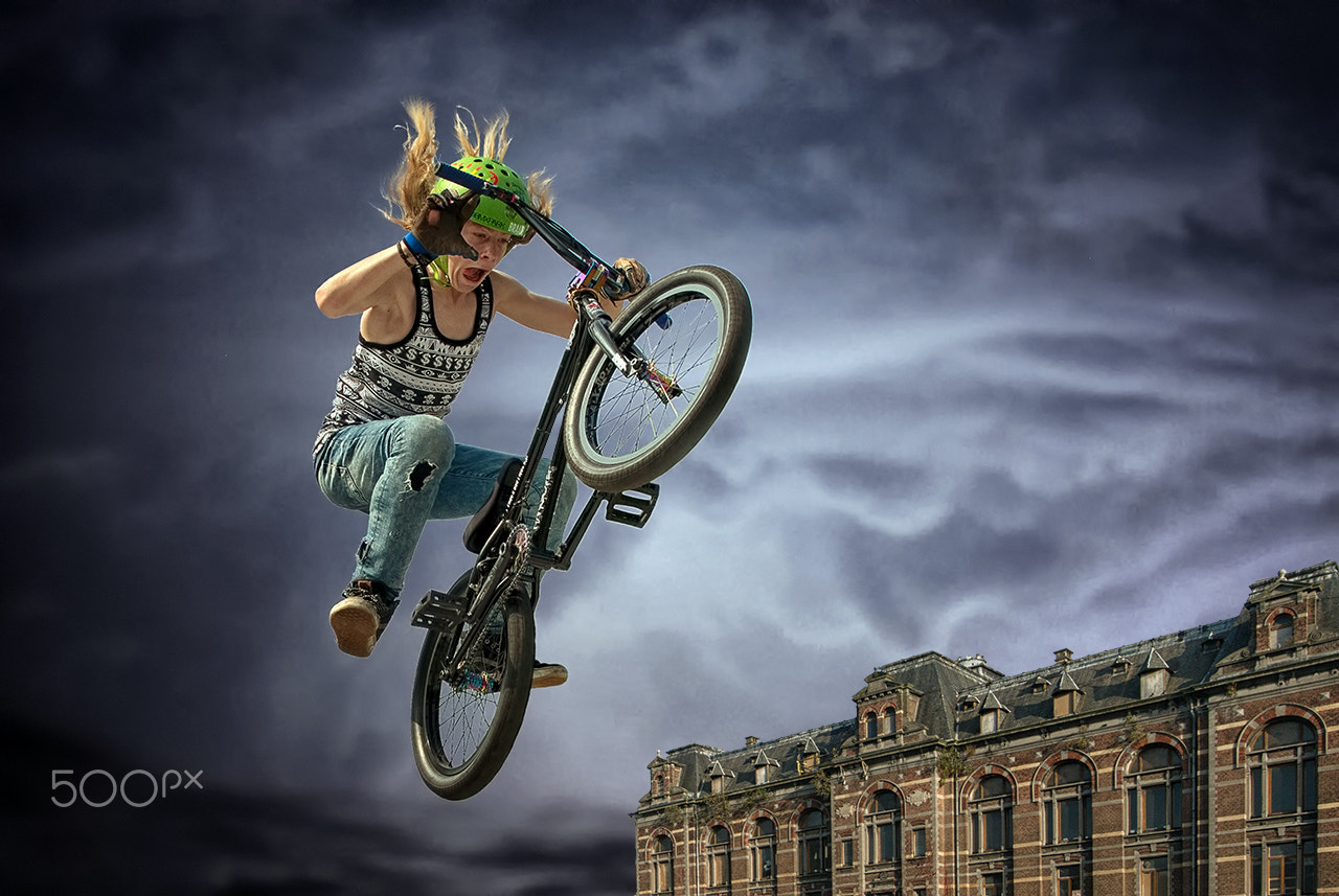 Nikon D200 sample photo. Flying high photography