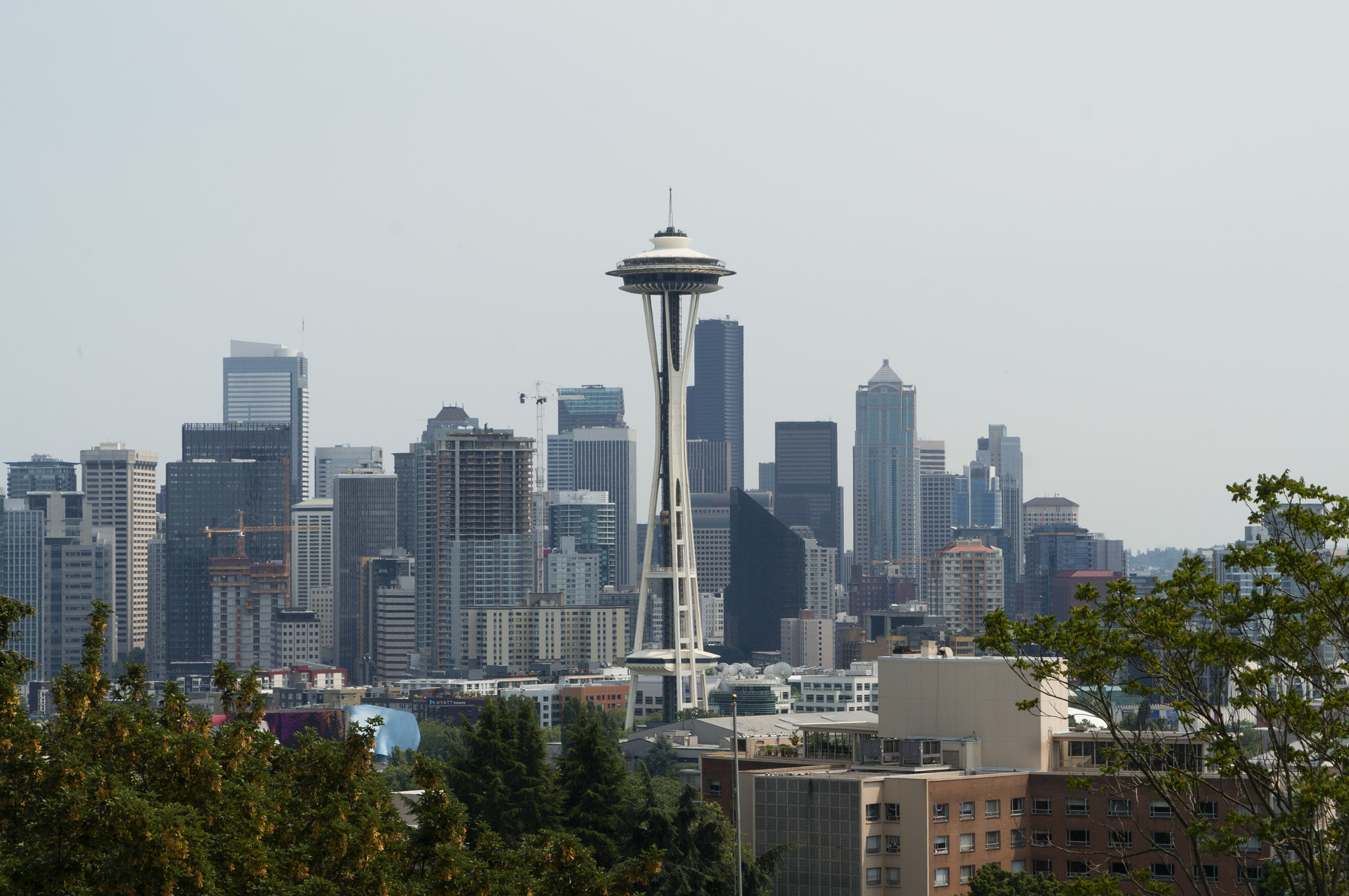 Sony Alpha NEX-6 + Sony E PZ 18-105mm F4 G OSS sample photo. Space needle-3 photography