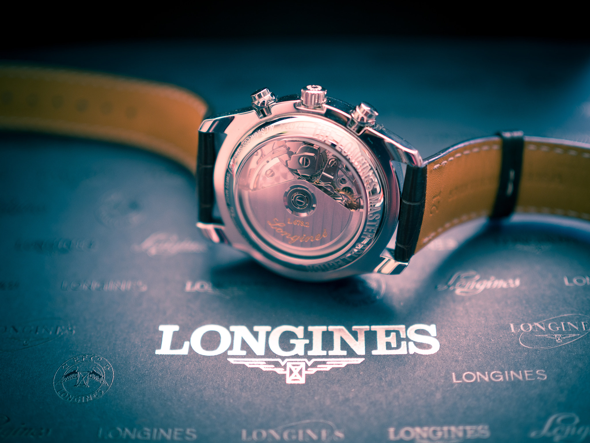 Olympus OM-D E-M10 II + Olympus M.Zuiko Digital 25mm F1.8 sample photo. Longines master collection moonphase chronograph photography