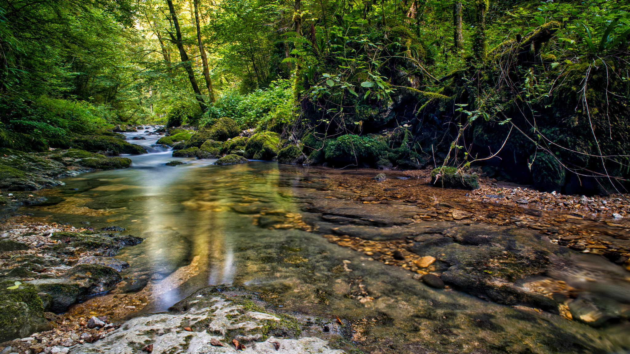 Nikon D810 + AF Nikkor 20mm f/2.8 sample photo. Chaltbrunnental_2 photography