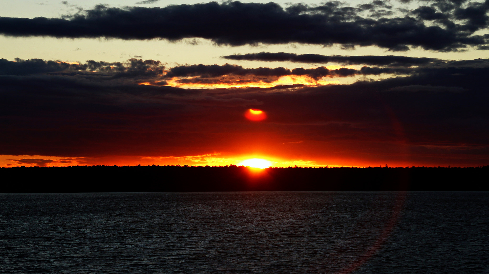 Canon EOS 650D (EOS Rebel T4i / EOS Kiss X6i) sample photo. Sunset on a calm lake photography