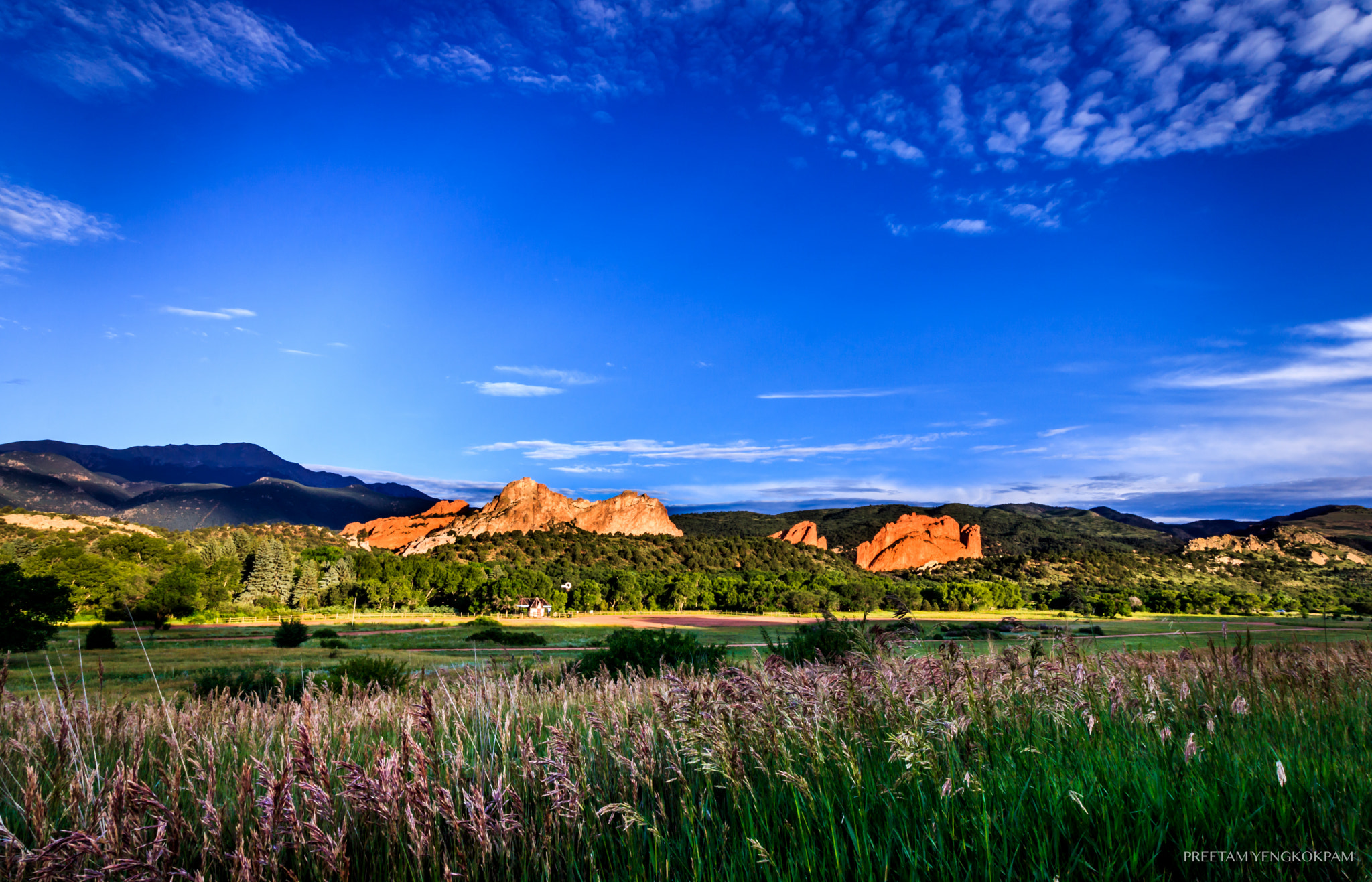 Canon EOS 750D (EOS Rebel T6i / EOS Kiss X8i) sample photo. Garden of gods photography