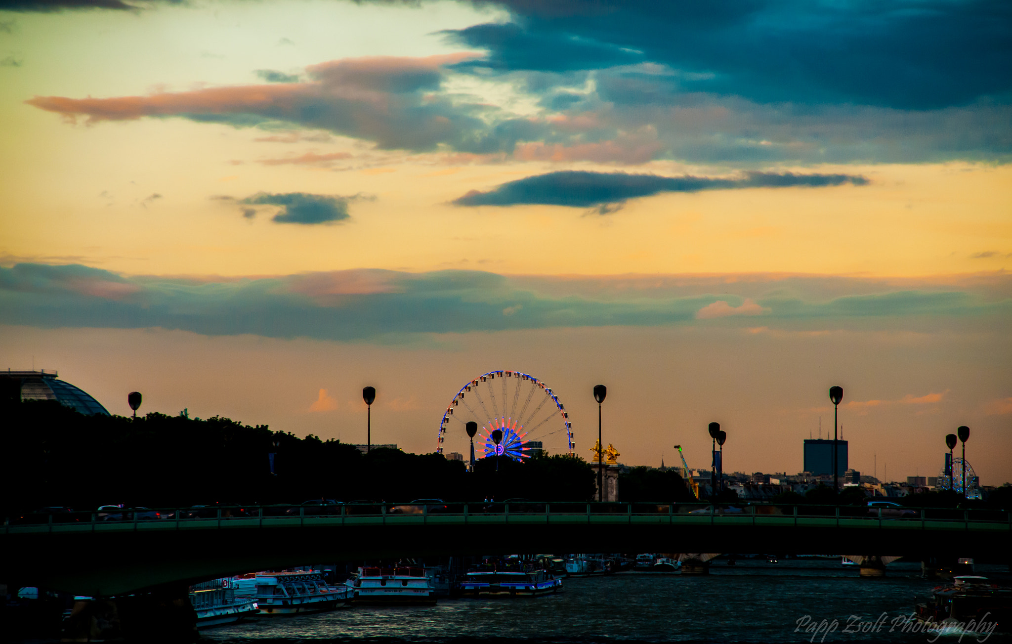 Nikon D300 + Sigma 18-200mm F3.5-6.3 DC sample photo. Paris sundown photography