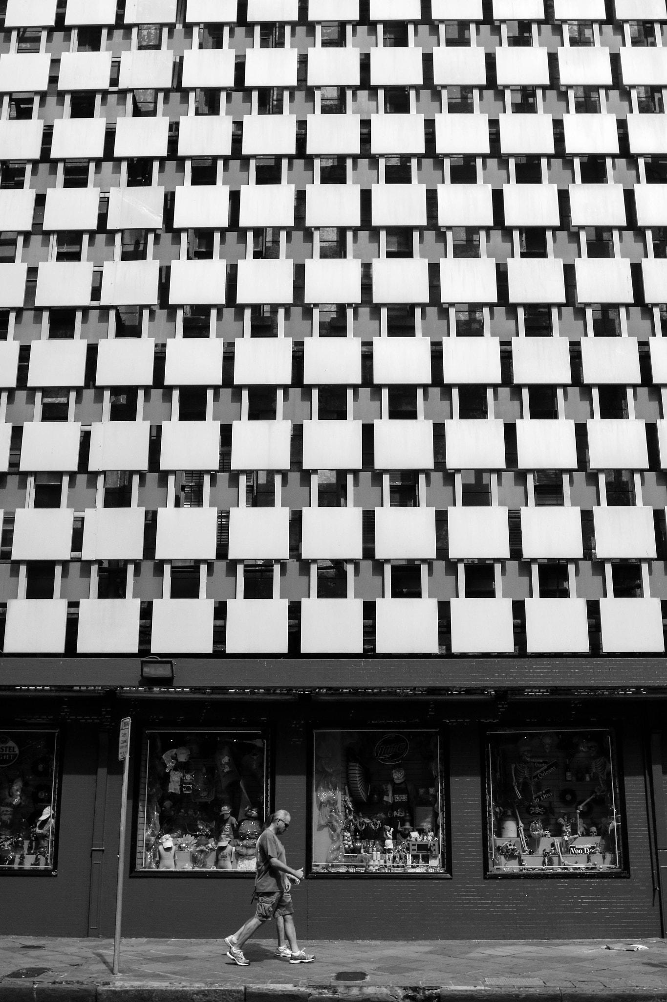 Canon EF 24mm F2.8 IS USM sample photo. A building that really caught my eye in new orleans, la. photography