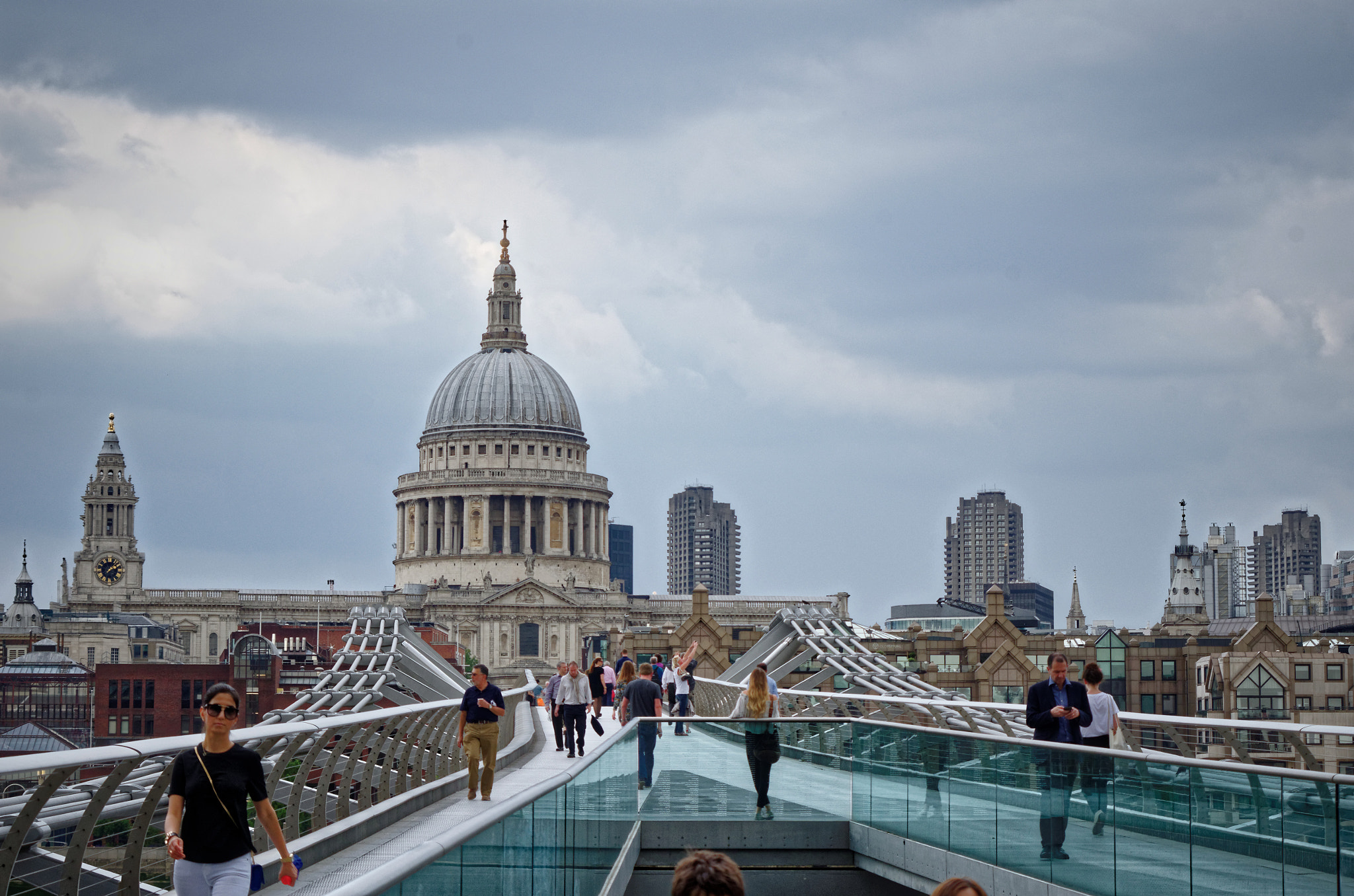 smc PENTAX-DA L 55-300mm F4-5.8 ED sample photo. Milleniumbridge london photography