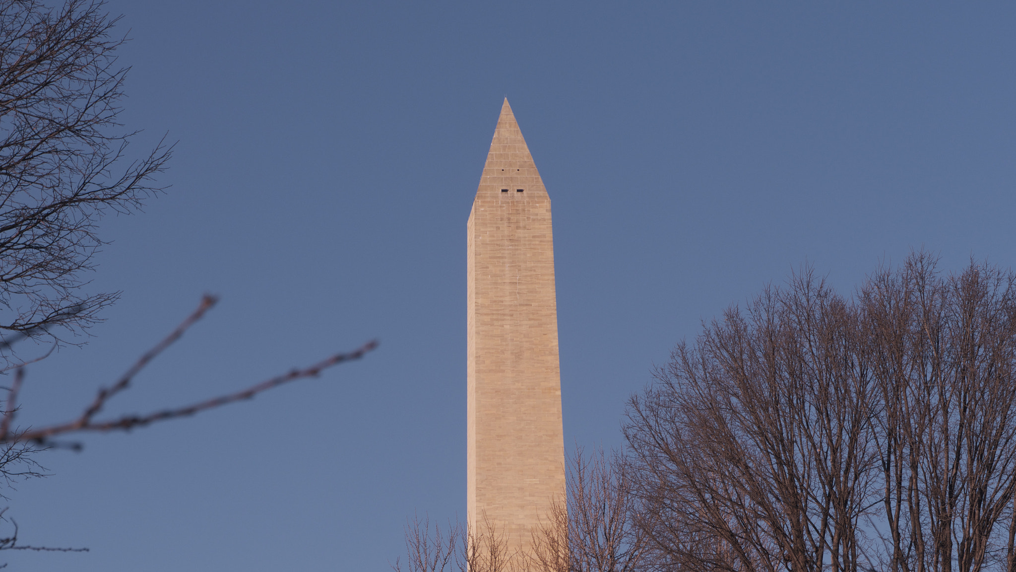 Panasonic Lumix DMC-GH2 sample photo. Washington monument photography