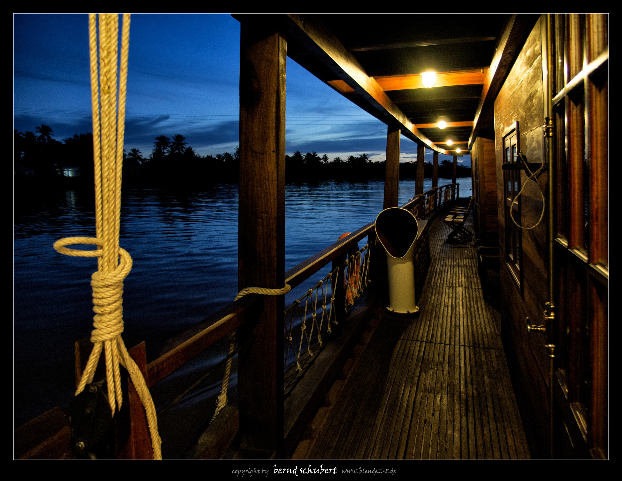 Panasonic Lumix G X Vario 12-35mm F2.8 ASPH Power OIS sample photo. Evening at the mekong photography