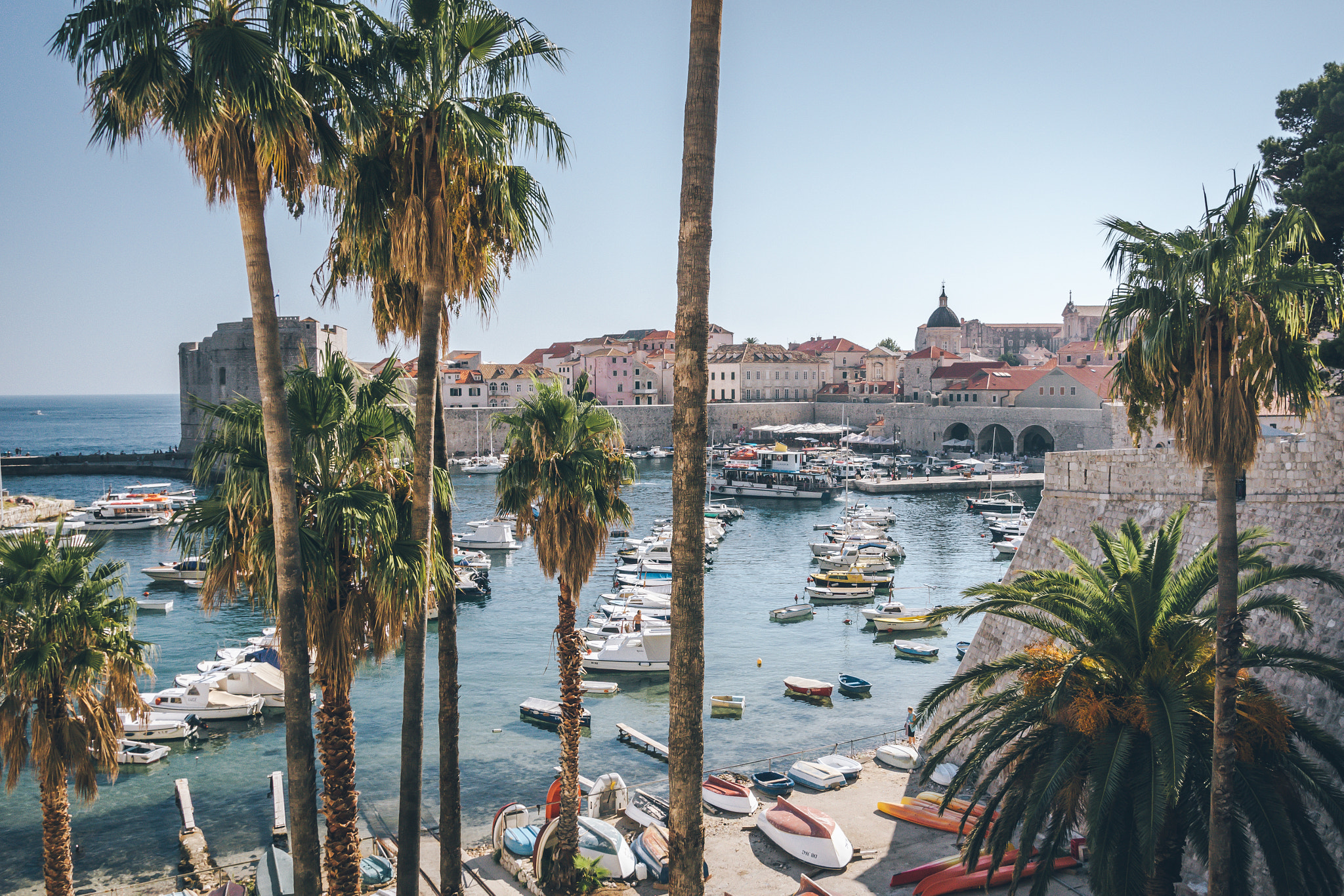 Sony DT 16-105mm F3.5-5.6 sample photo. Dubrovnik's harbor photography