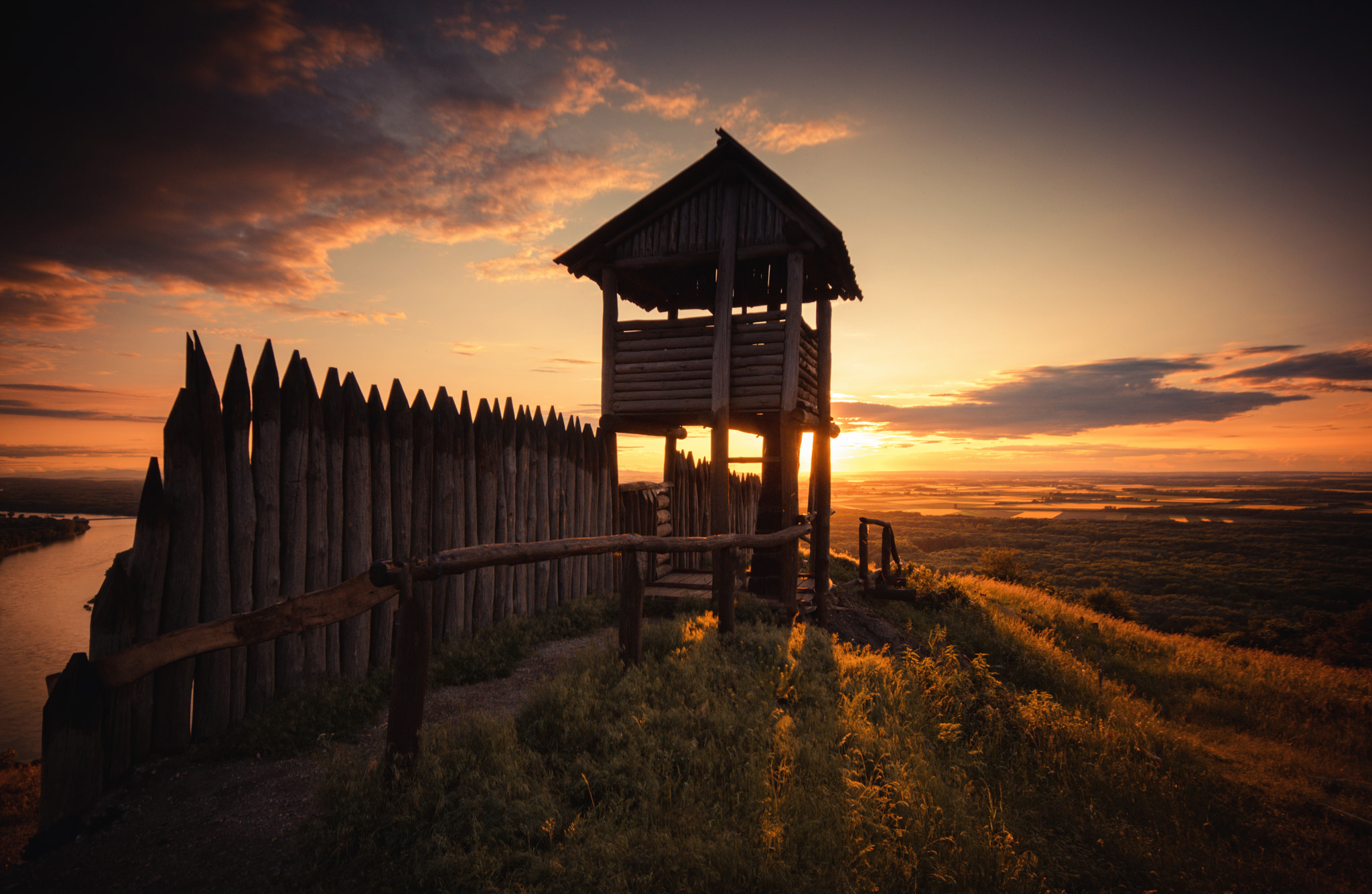 Sigma AF 10-20mm F4-5.6 EX DC sample photo. Watchtower photography
