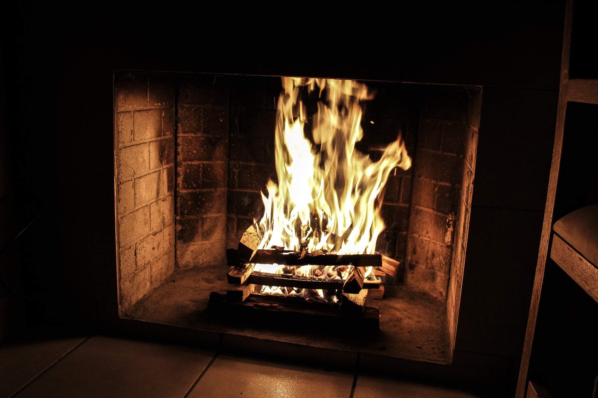 Canon EOS 1200D (EOS Rebel T5 / EOS Kiss X70 / EOS Hi) sample photo. Fire photography