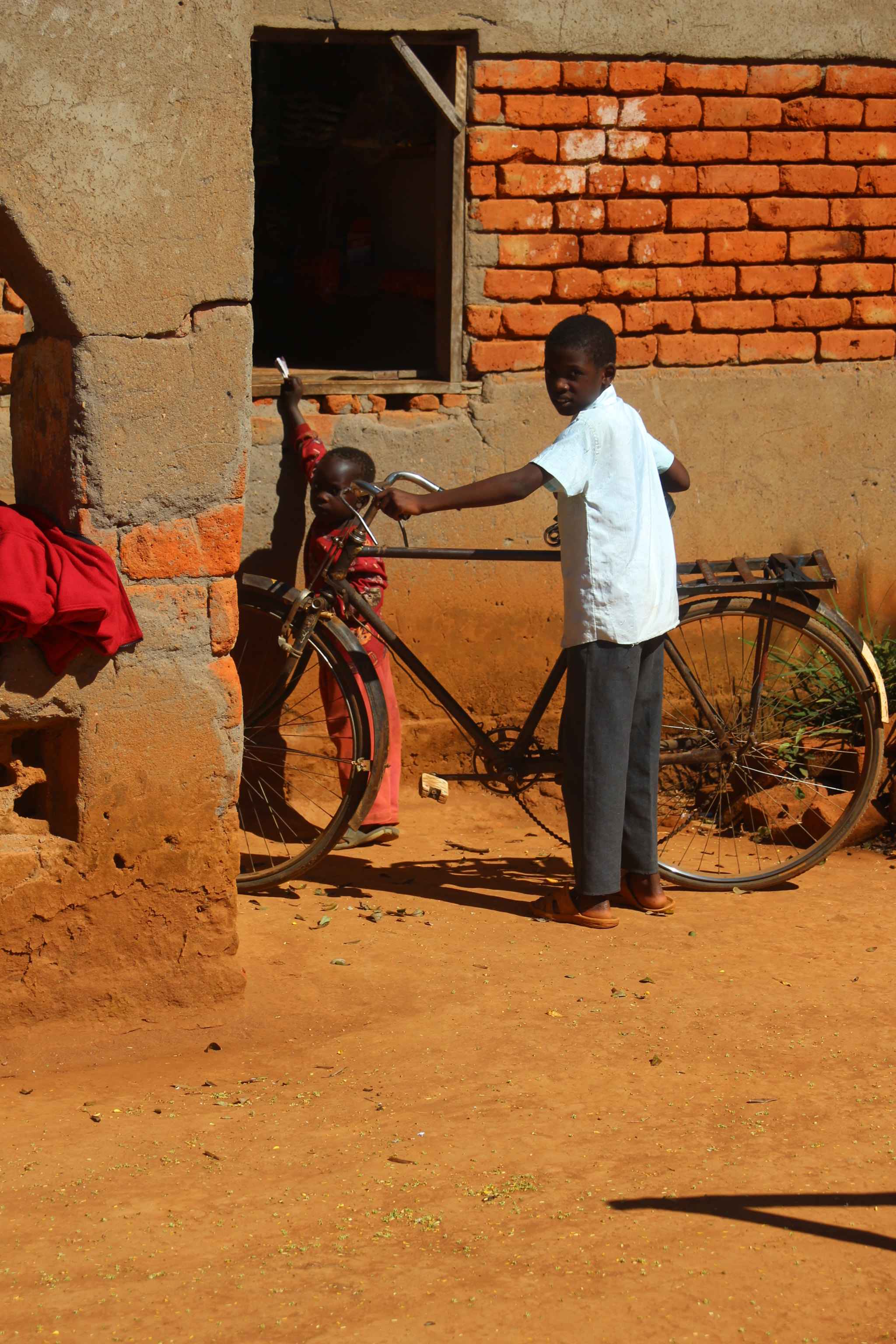 Canon EF 35-105mm f/3.5-4.5 sample photo. Arriving home, mulanje, malawi. photography