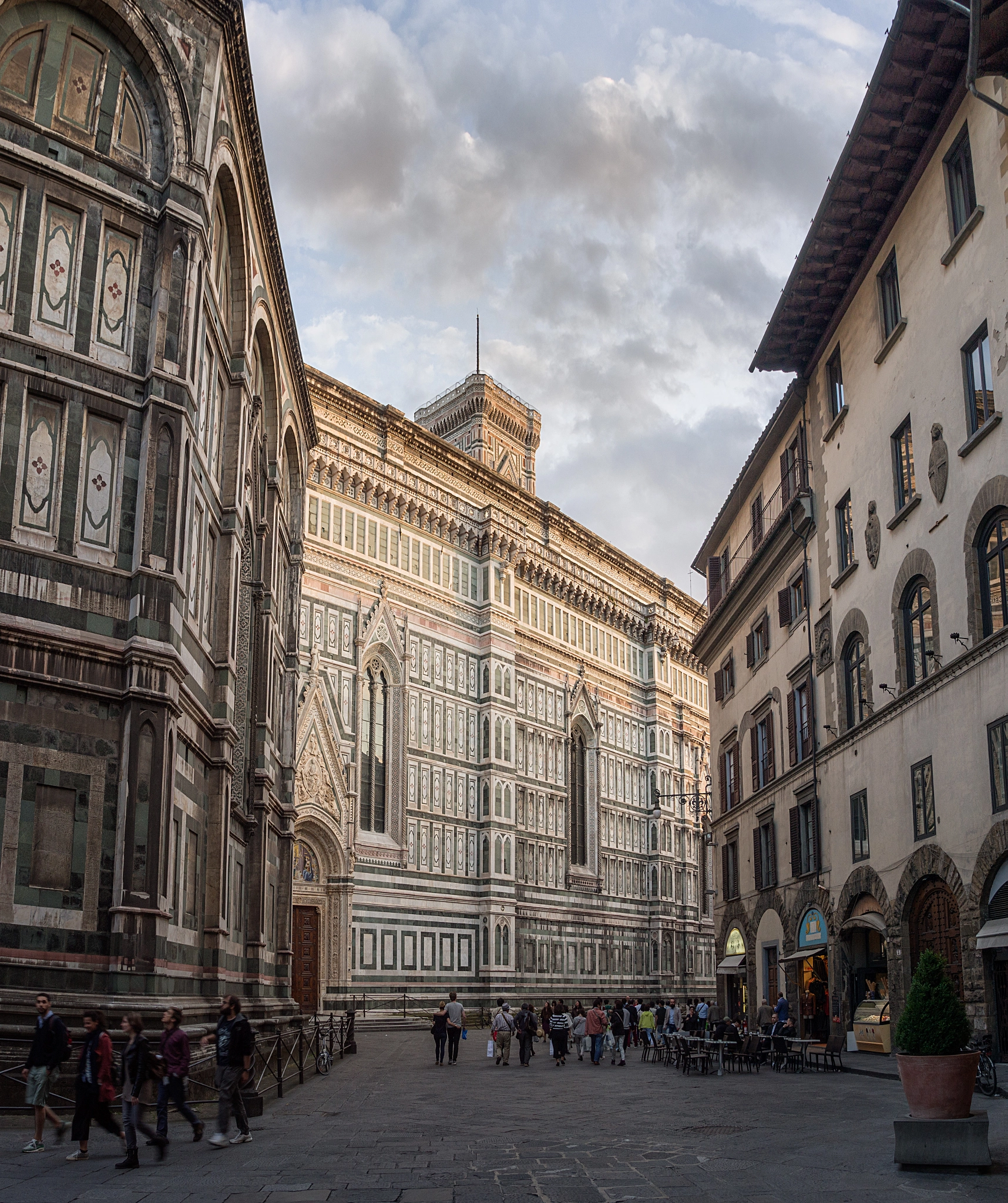 Olympus Zuiko Digital 14-54mm F2.8-3.5 II sample photo. Santa maría del fiore, florence photography