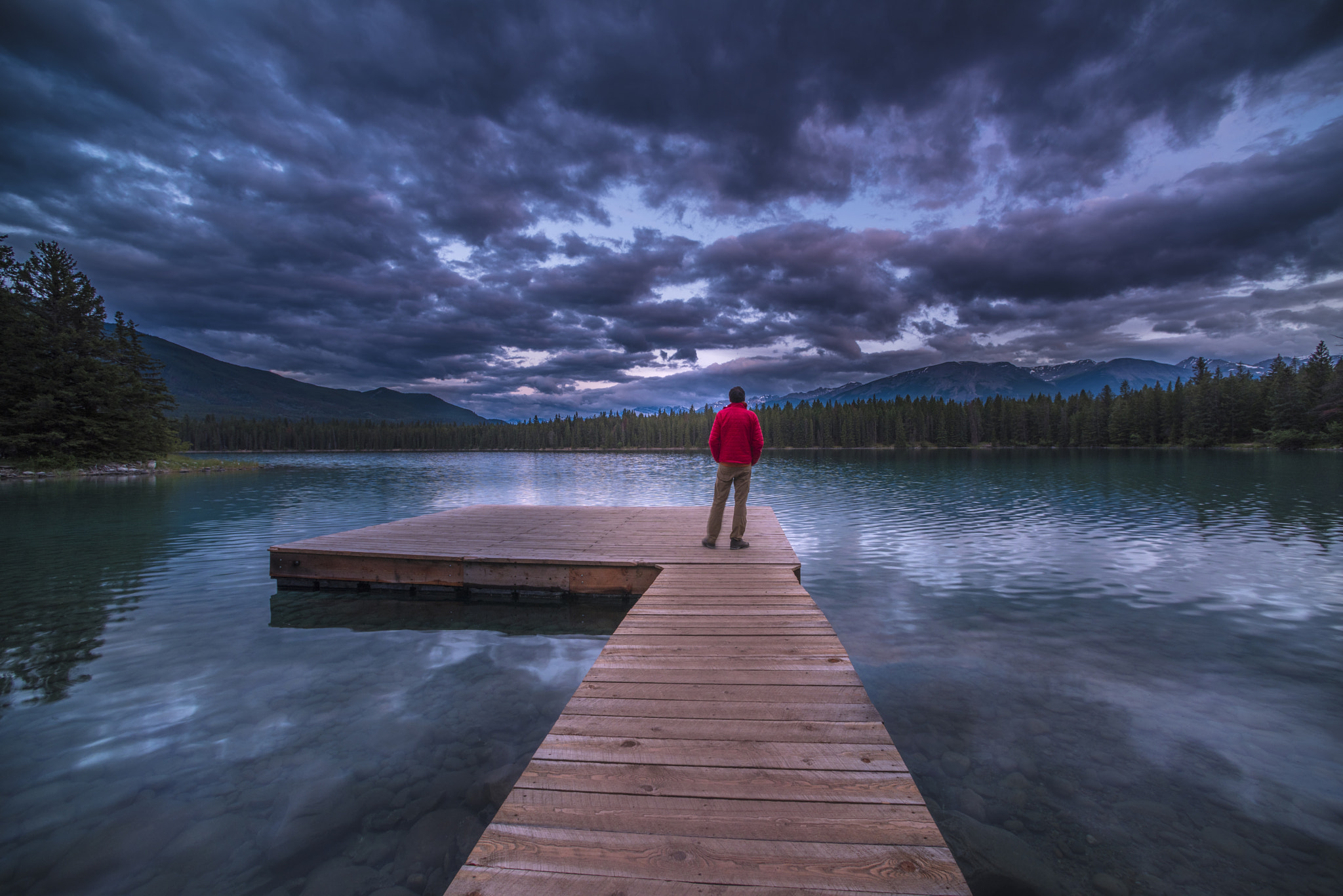 Nikon D810A + Nikon AF Nikkor 14mm F2.8D ED sample photo. Facing the storm photography