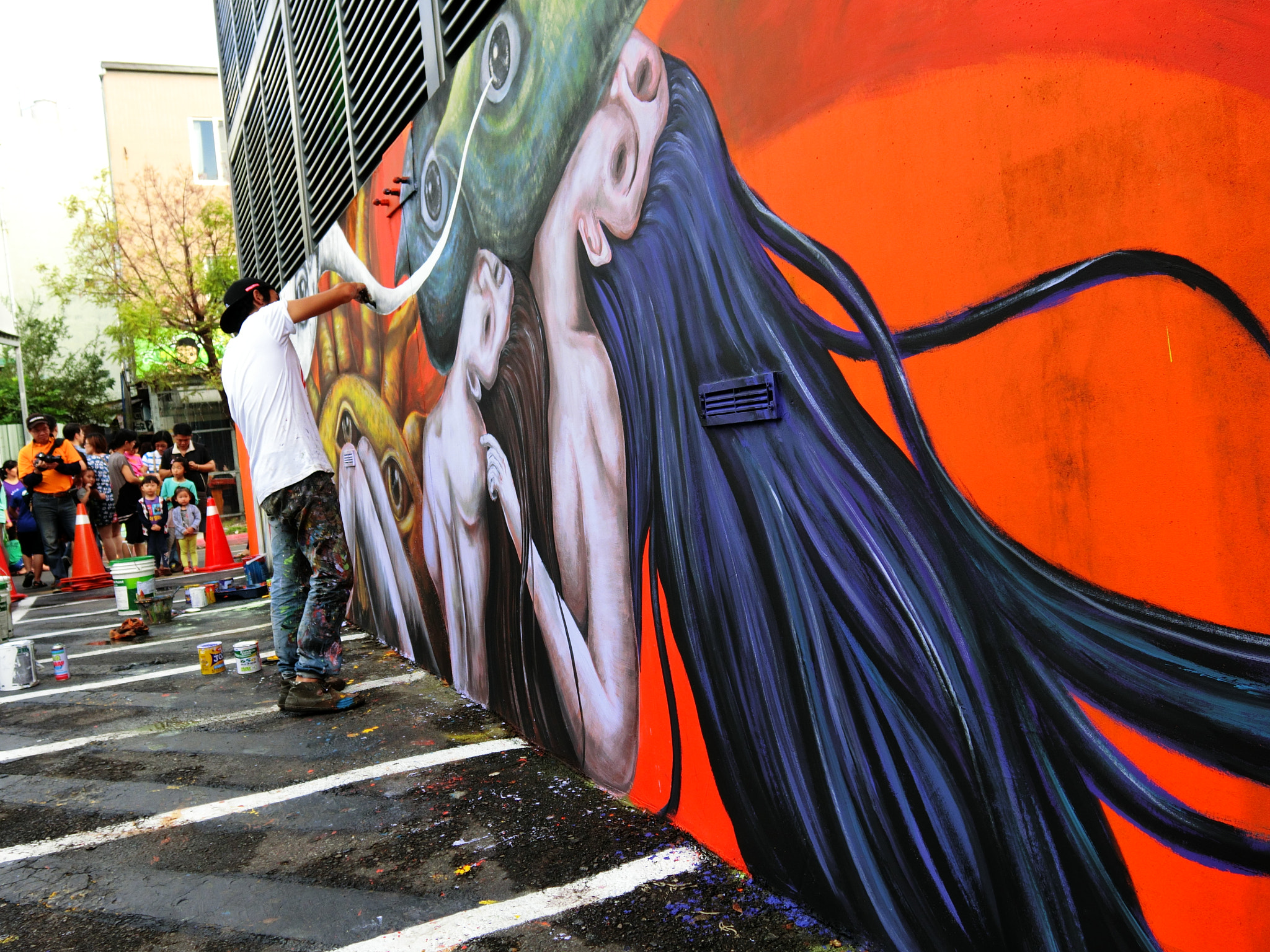CASIO EX-10 sample photo. Painting on the wall photography
