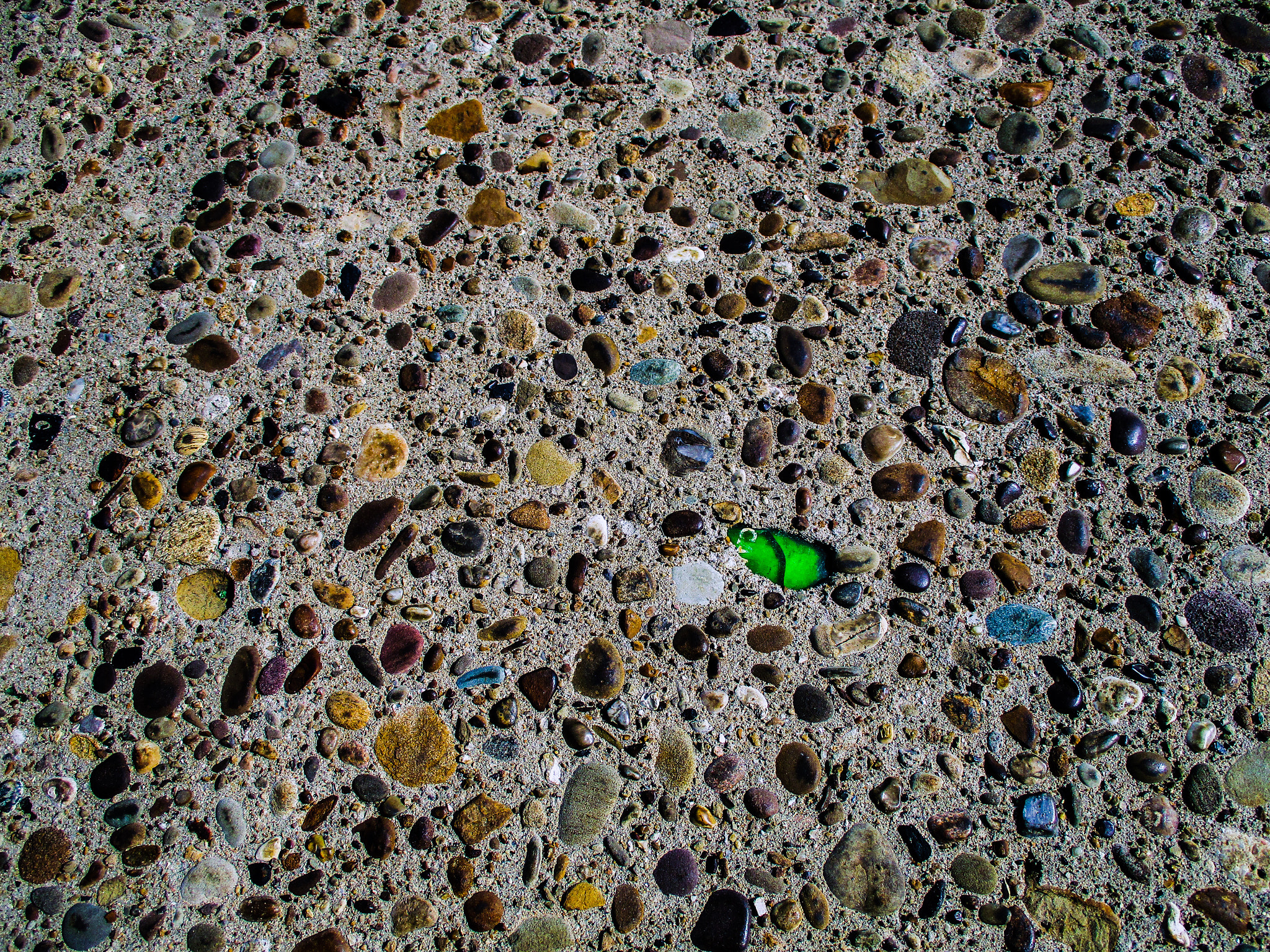 Canon PowerShot ELPH 160 (IXUS 160 / IXY 150) sample photo. Glass in the stone photography