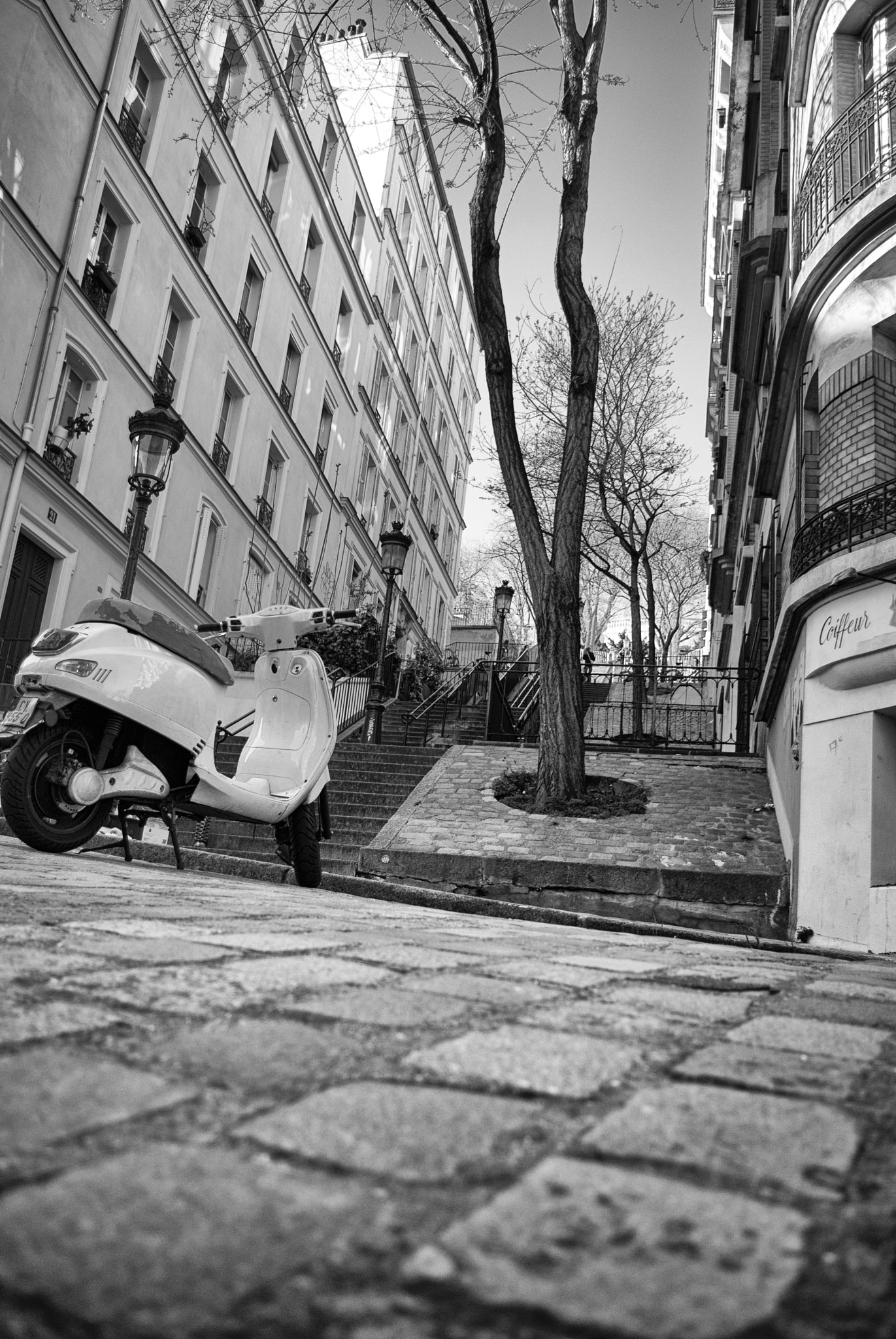 Pentax K-m (K2000) sample photo. Pavé de montmartre photography