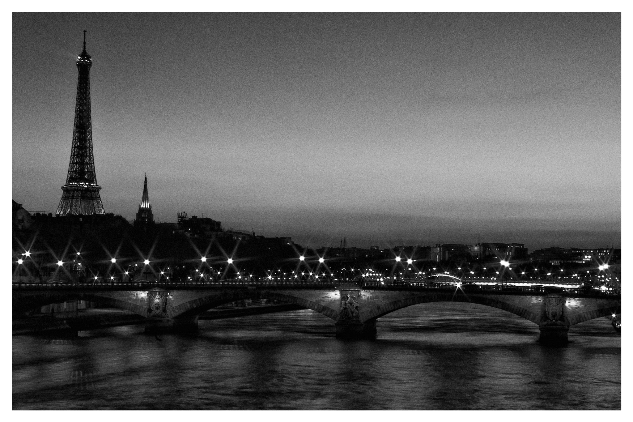 Pentax K-m (K2000) sample photo. Paris by night photography