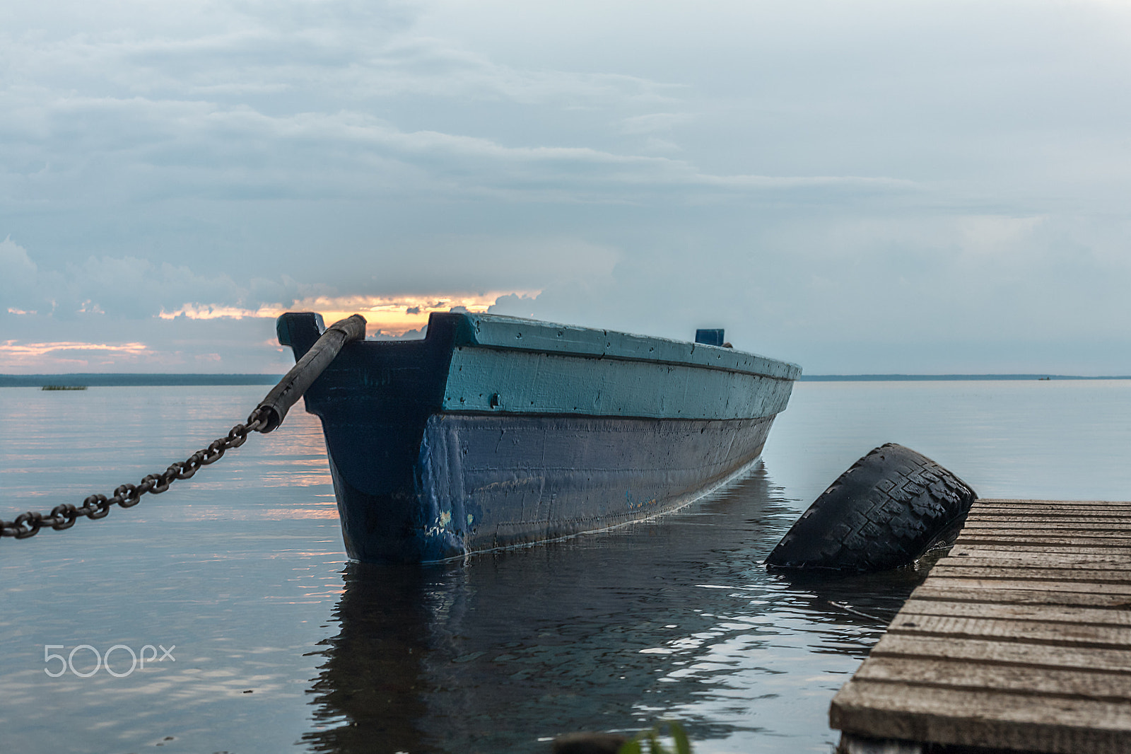 Canon EOS 5D + Canon EF 50mm F1.8 II sample photo. Fishing boat on a chain photography