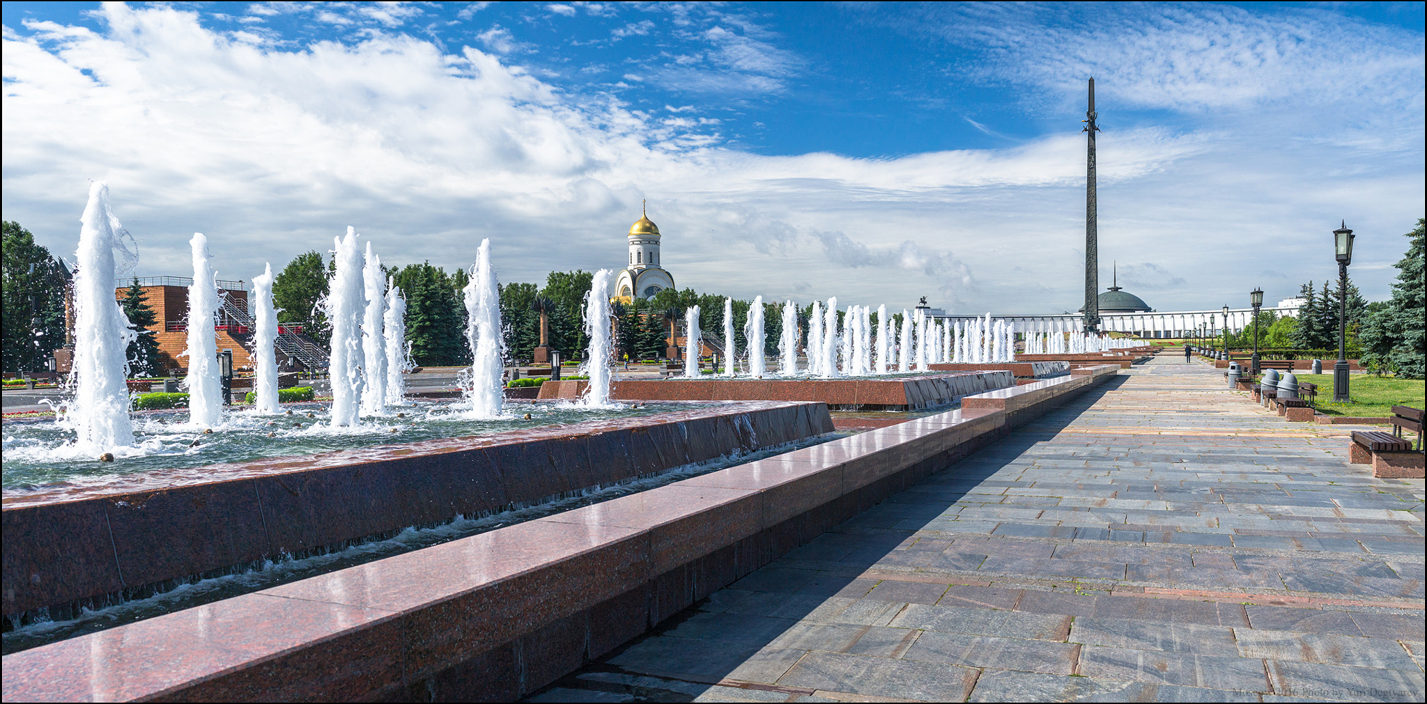 Panasonic Lumix DMC-G3 + Panasonic Leica DG Summilux 25mm F1.4 II ASPH sample photo. Russia. moscow. poklonnaya hill. photography