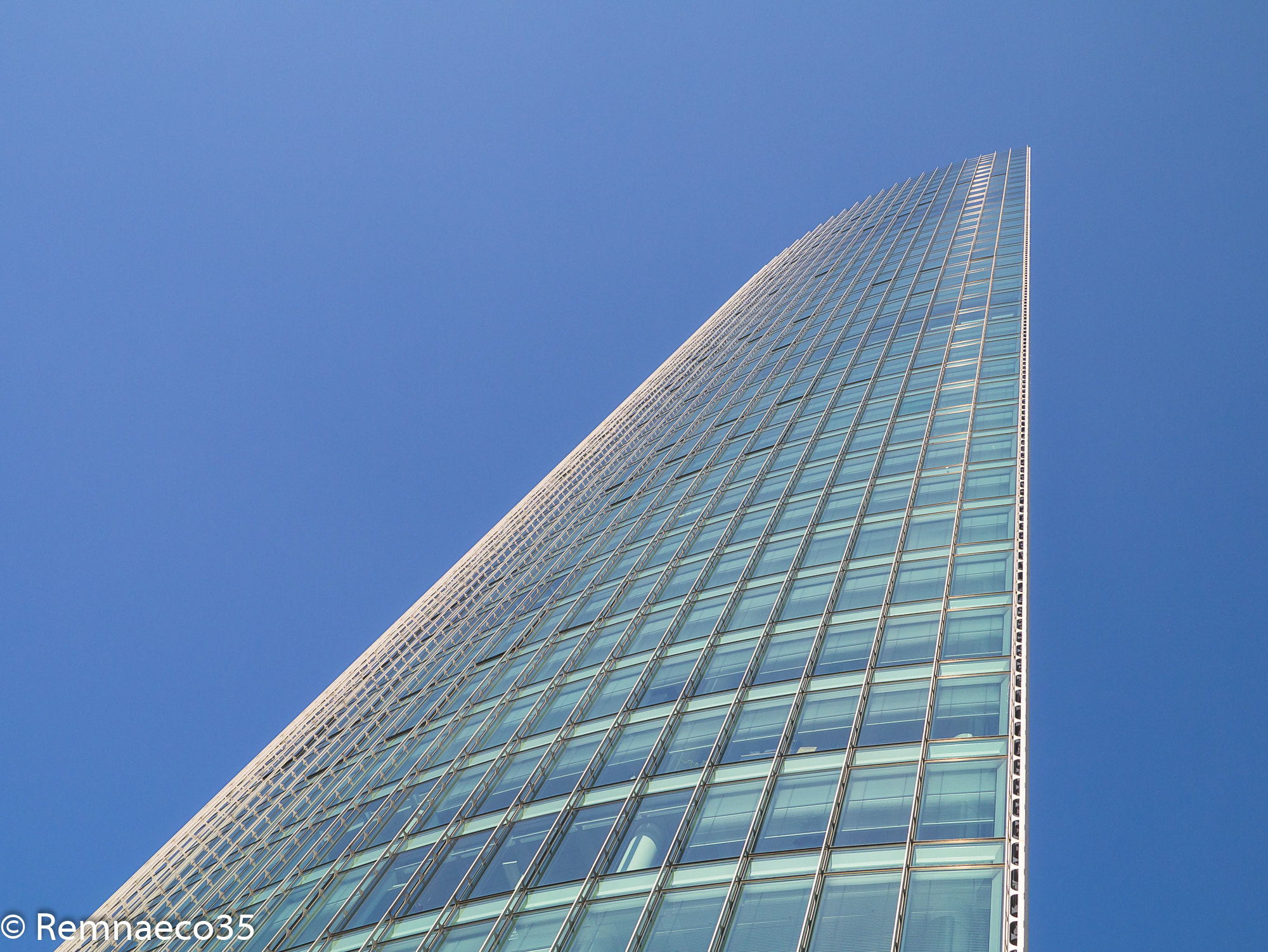 LUMIX G VARIO PZ 14-42/F3.5-5.6 sample photo. As a wing photography