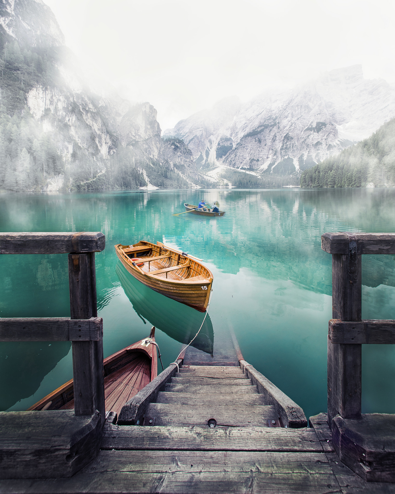 Nikon D810 + Nikon AF Nikkor 14mm F2.8D ED sample photo. Lago di braies photography