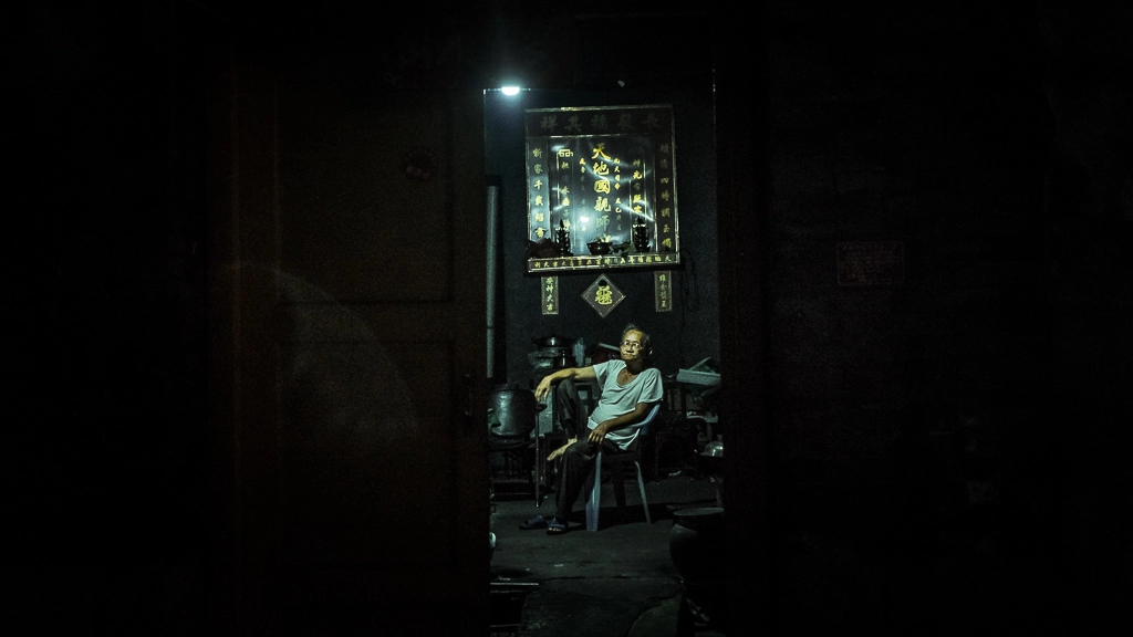 Fujifilm X-M1 + Fujifilm XF 18-55mm F2.8-4 R LM OIS sample photo. 辰溪.老人 photography